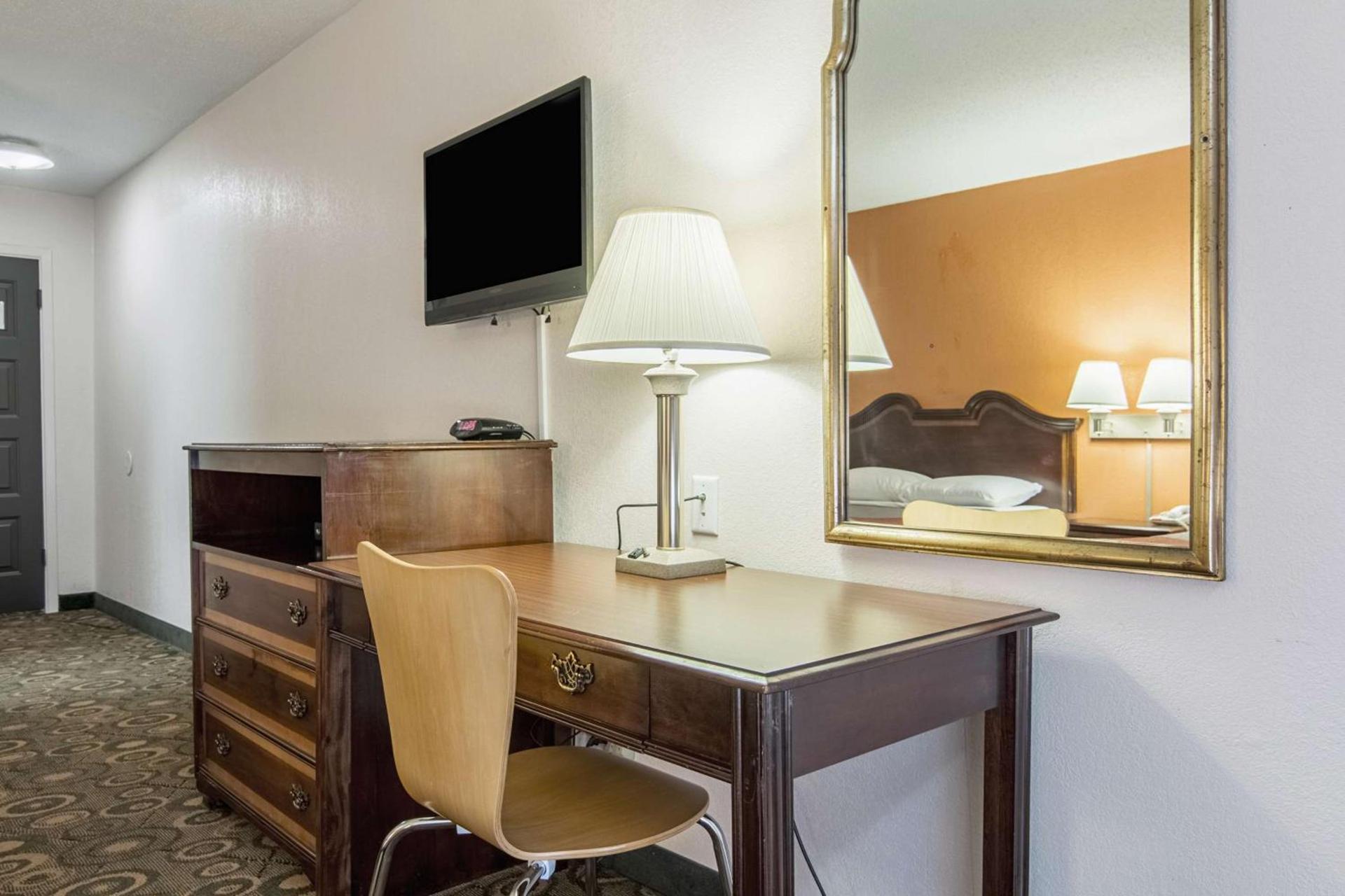 Motel 6-Hope, AR photo 16