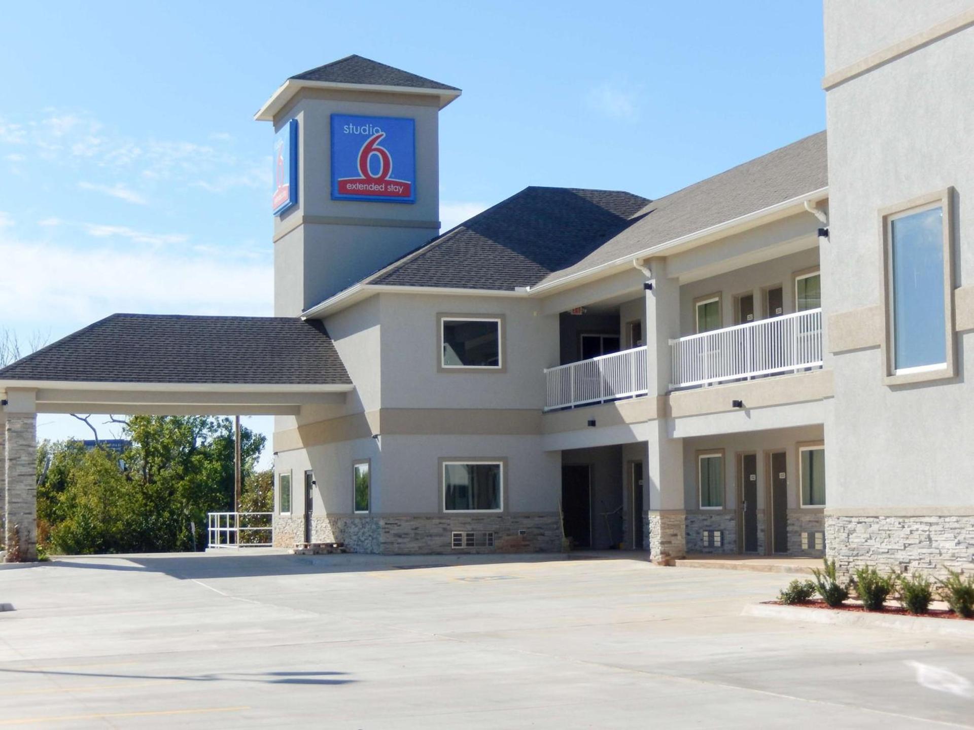 Studio 6-Yukon, OK — hotel in Yukon