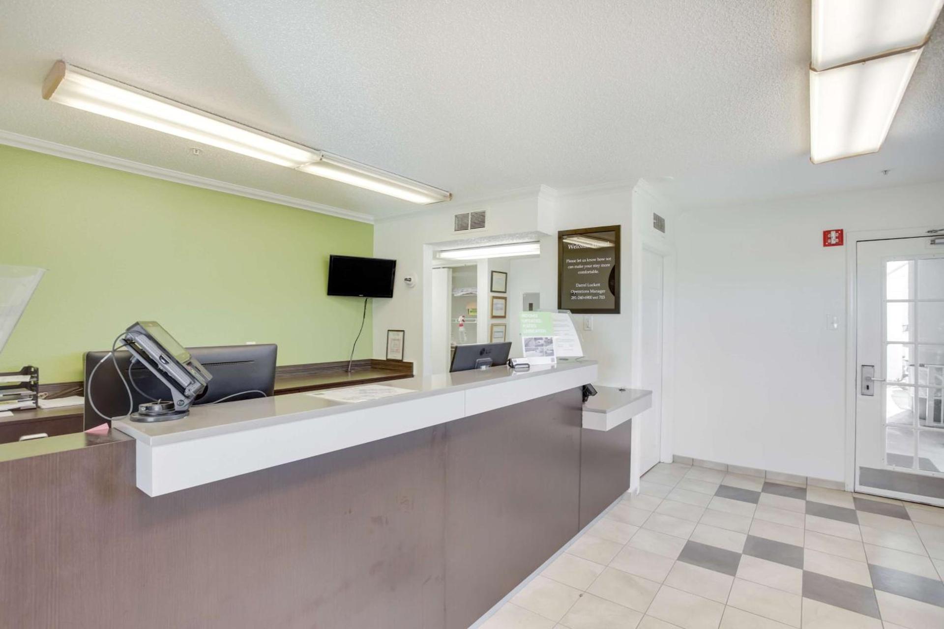Studio 6-Stafford, TX - Houston - Sugarland photo 23