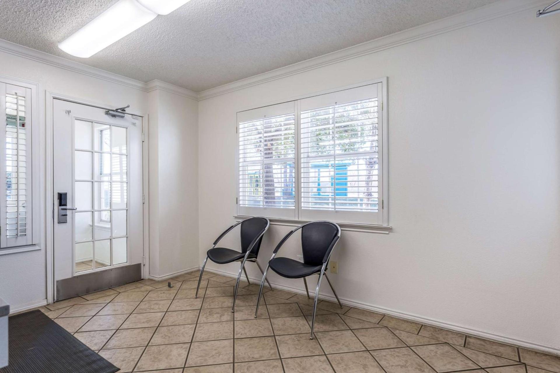 Studio 6-Albuquerque, NM - North photo 25