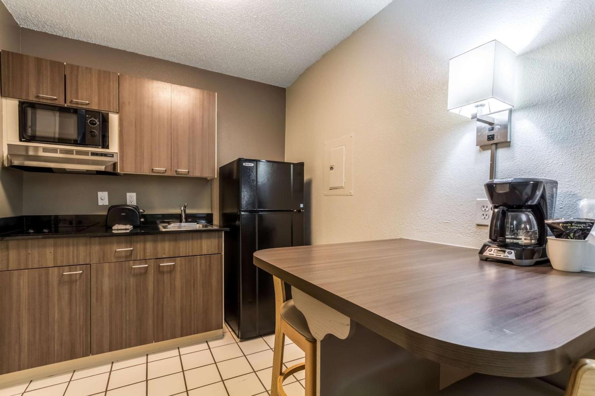 Studio 6-Dallas, TX - Northwest photo 19