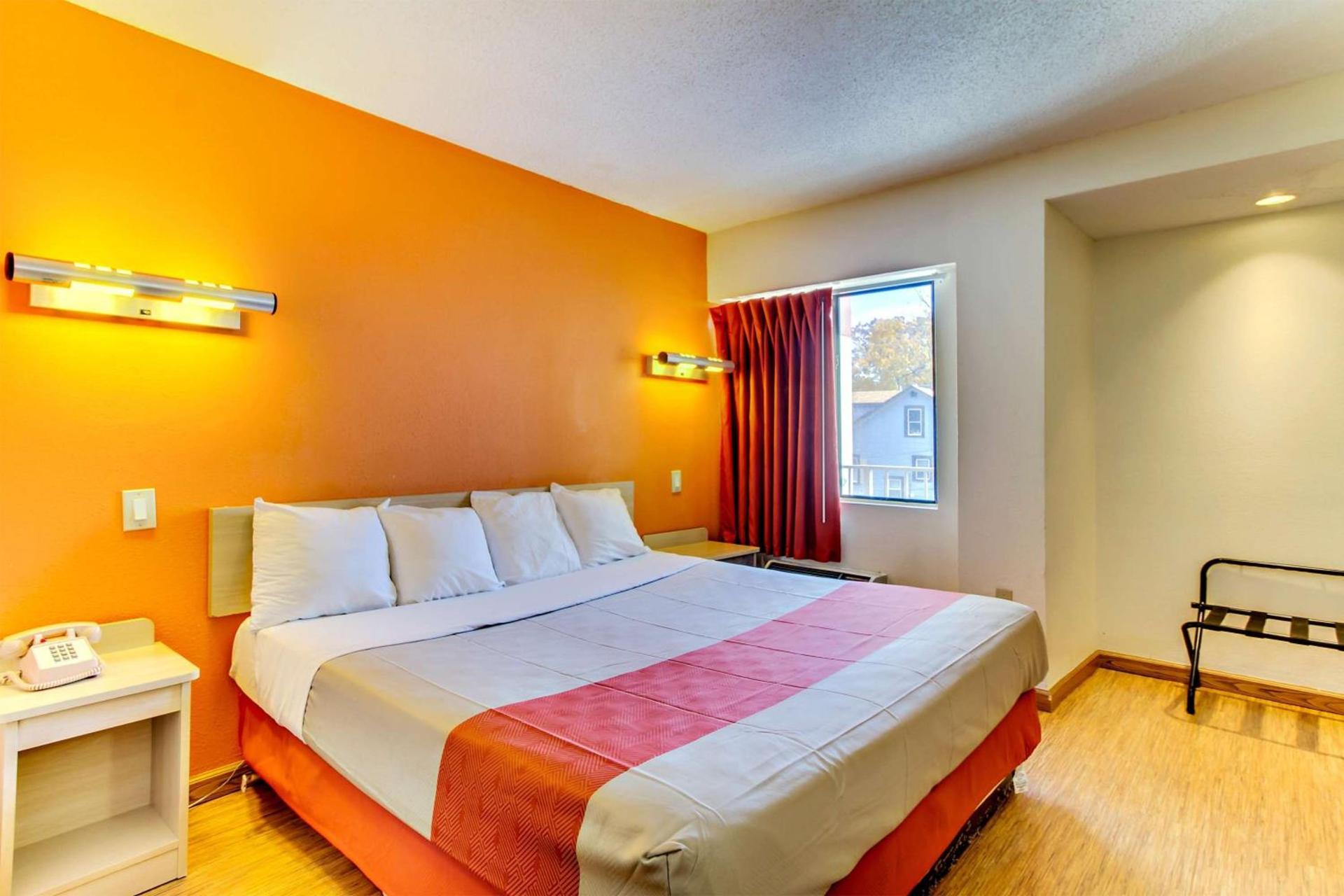 Motel 6-Washington, DC photo 15