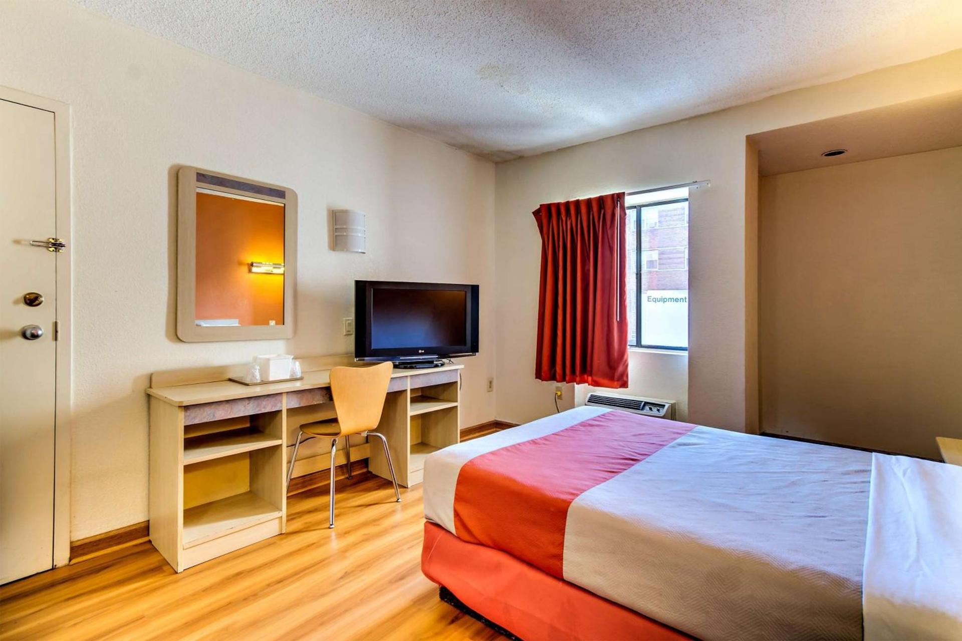 Motel 6-Washington, DC photo 18