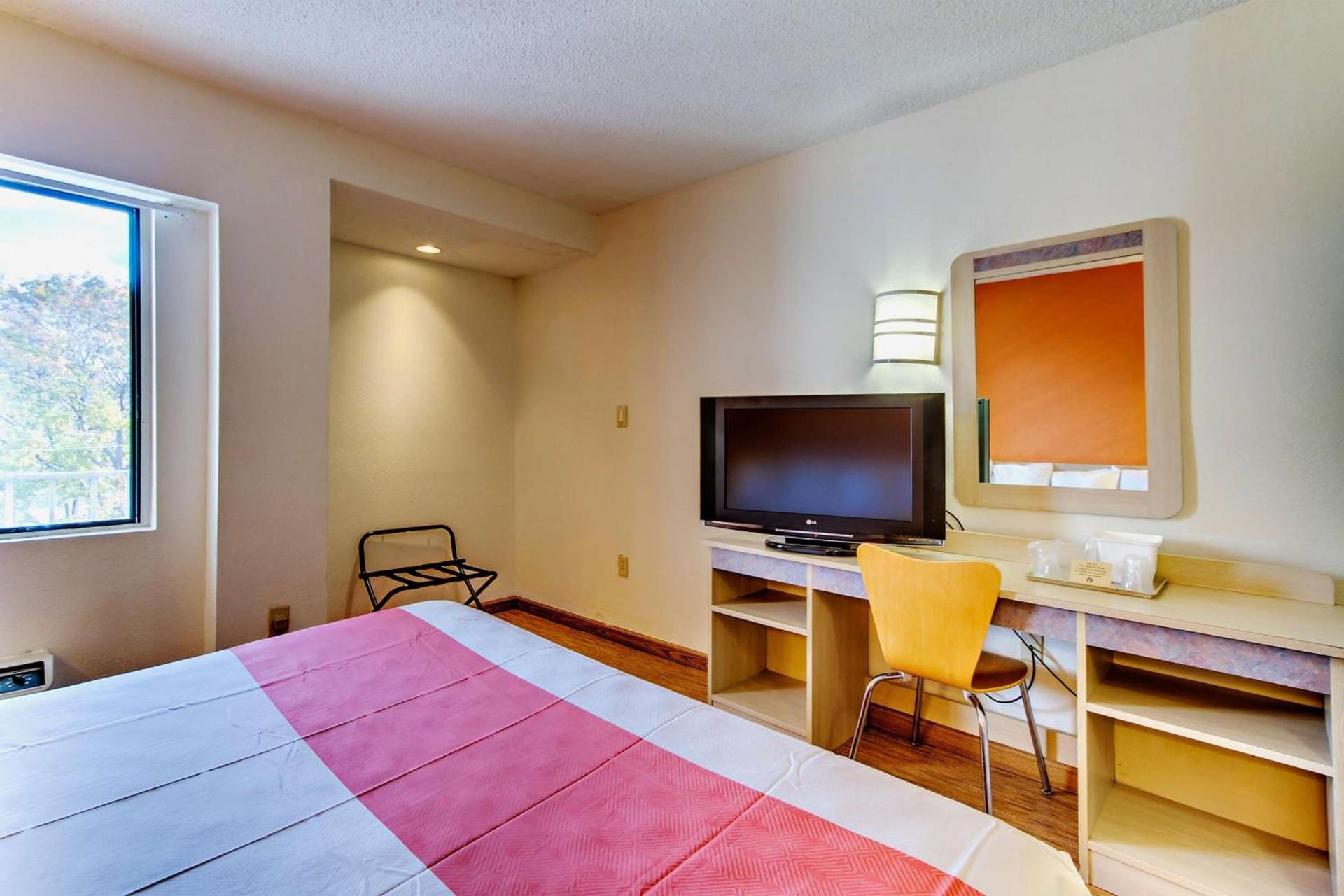 Motel 6-Washington, DC photo 20