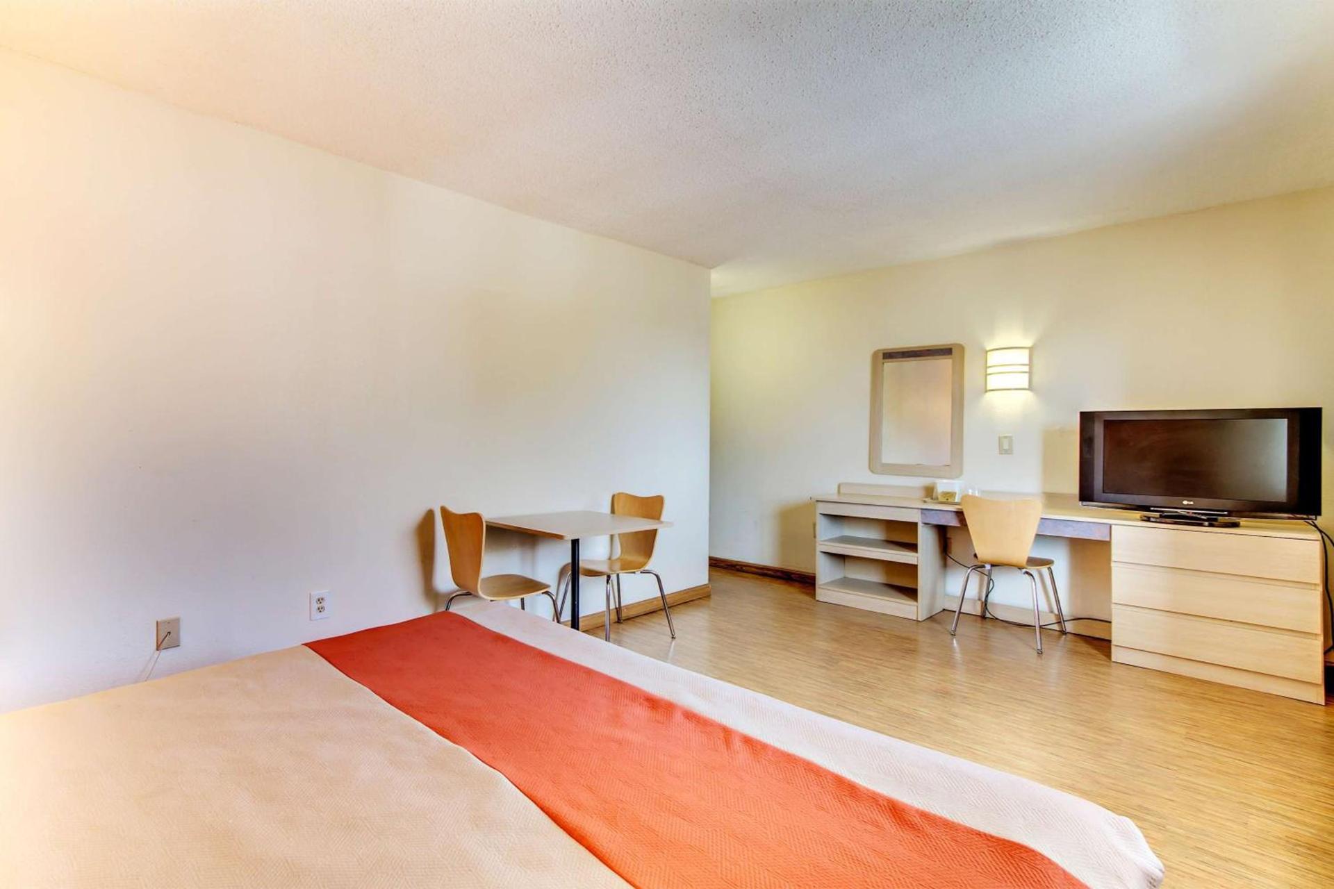Motel 6-Washington, DC photo 22
