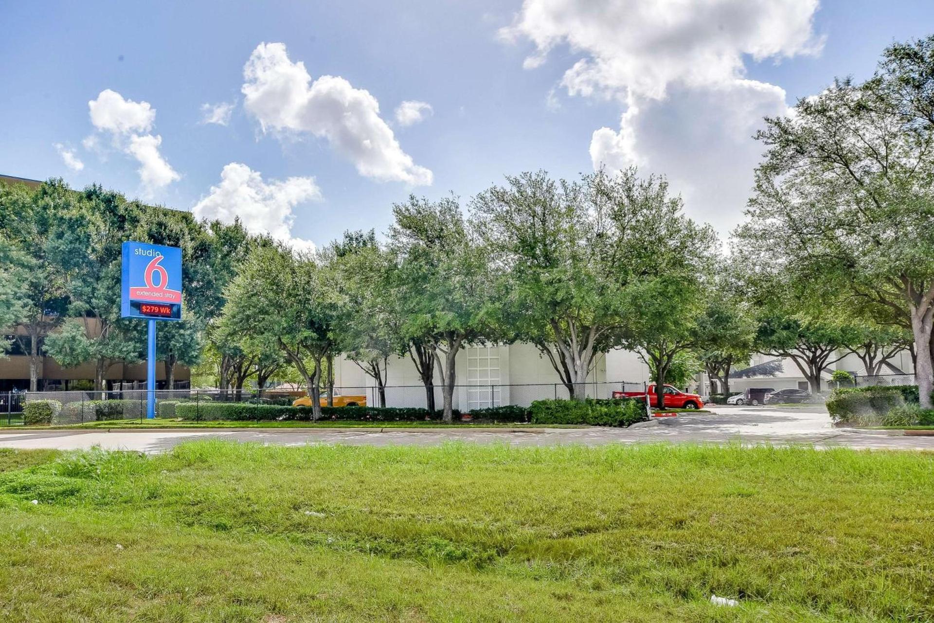 Studio 6-Houston, TX - Hobby South photo 6