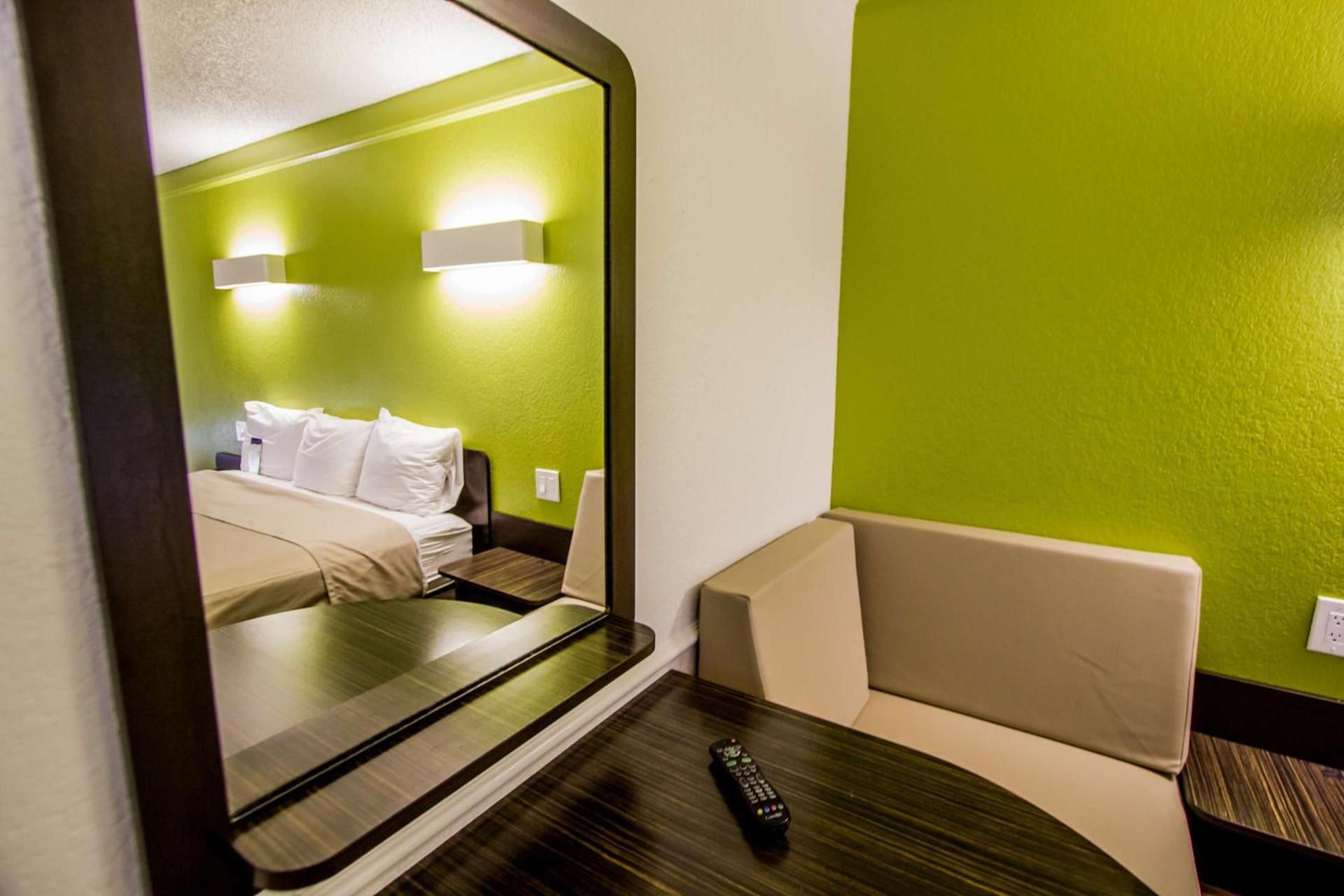 Motel 6-Austin, TX - Midtown photo 8