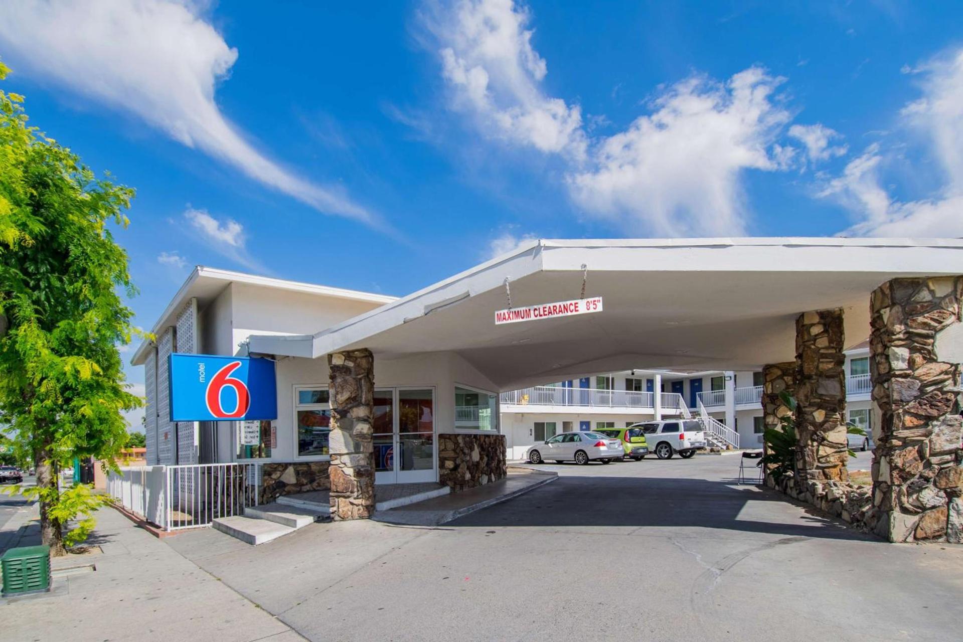 Motel 6-San Bernardino, CA - Downtown — hotel in San Bernardino