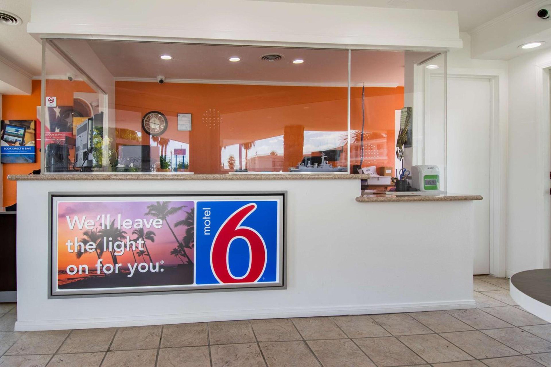 Motel 6-San Bernardino, CA - Downtown photo 9