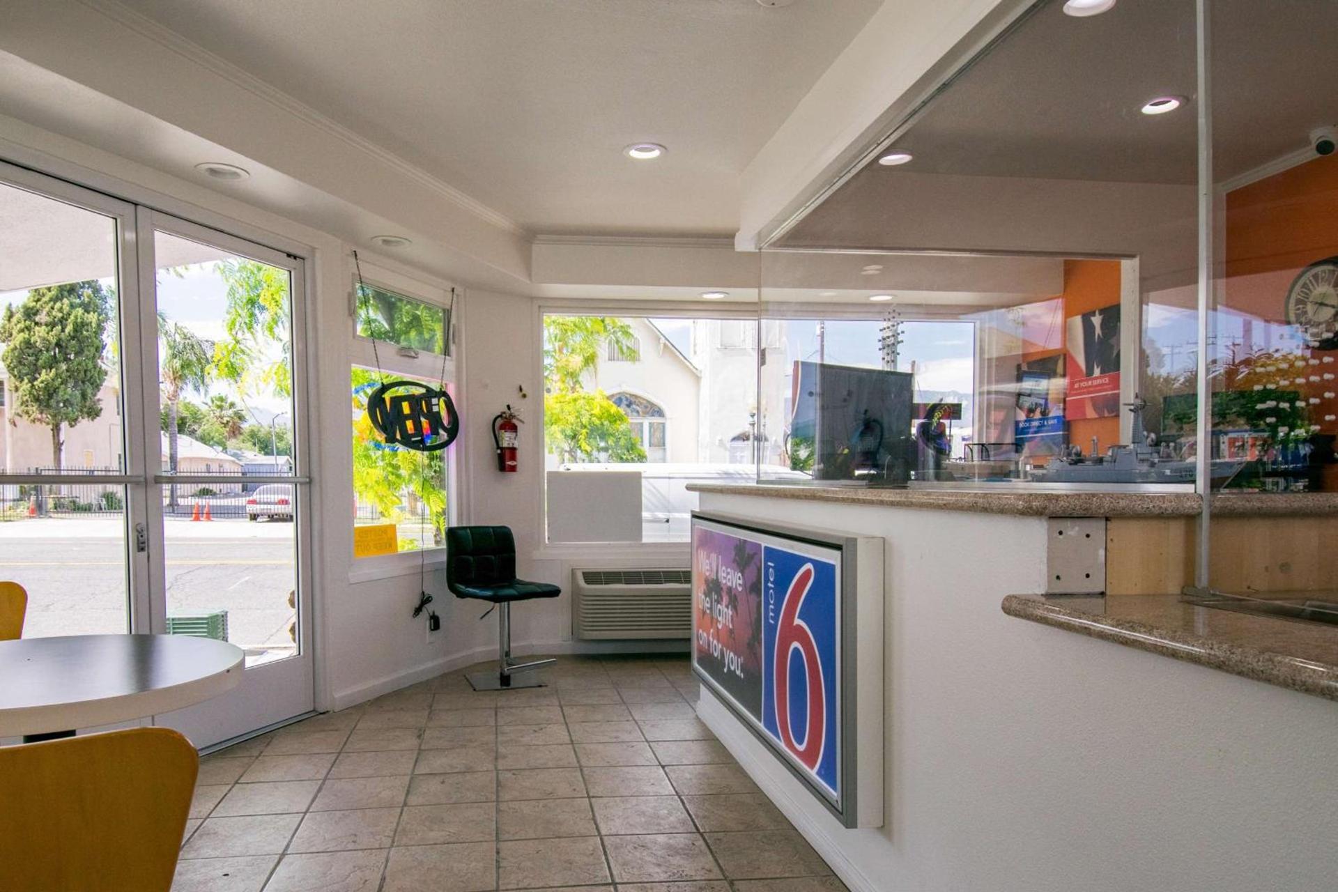 Motel 6-San Bernardino, CA - Downtown photo 10