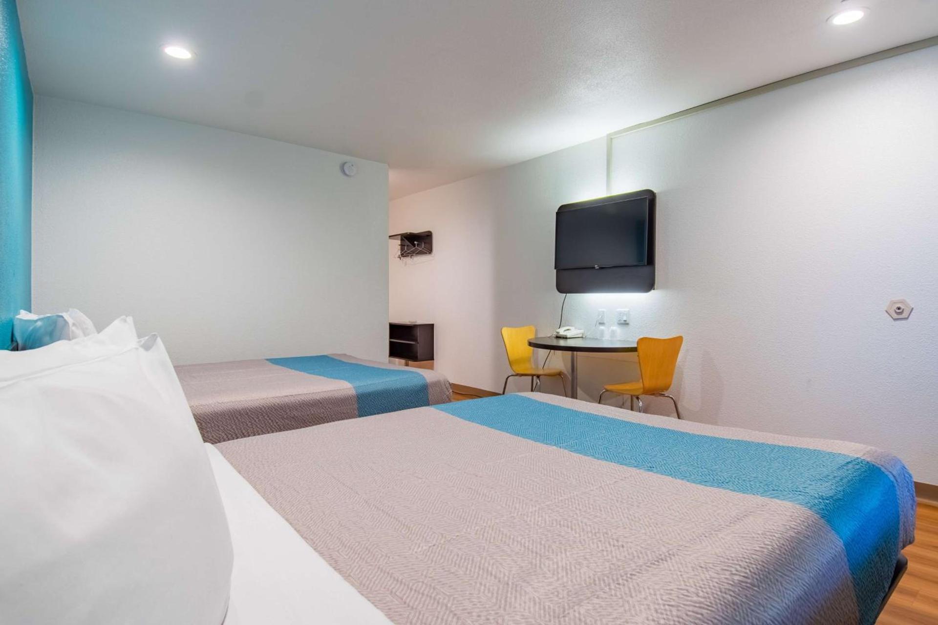 Motel 6-San Bernardino, CA - Downtown photo 16