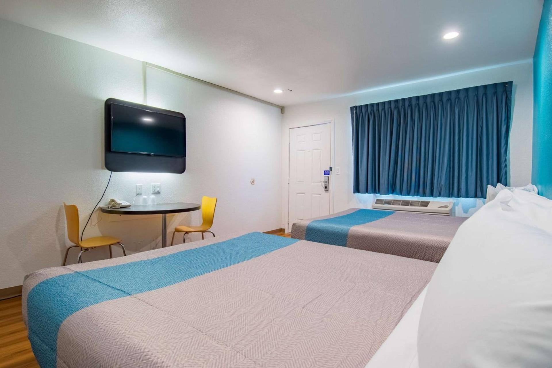 Motel 6-San Bernardino, CA - Downtown photo 17