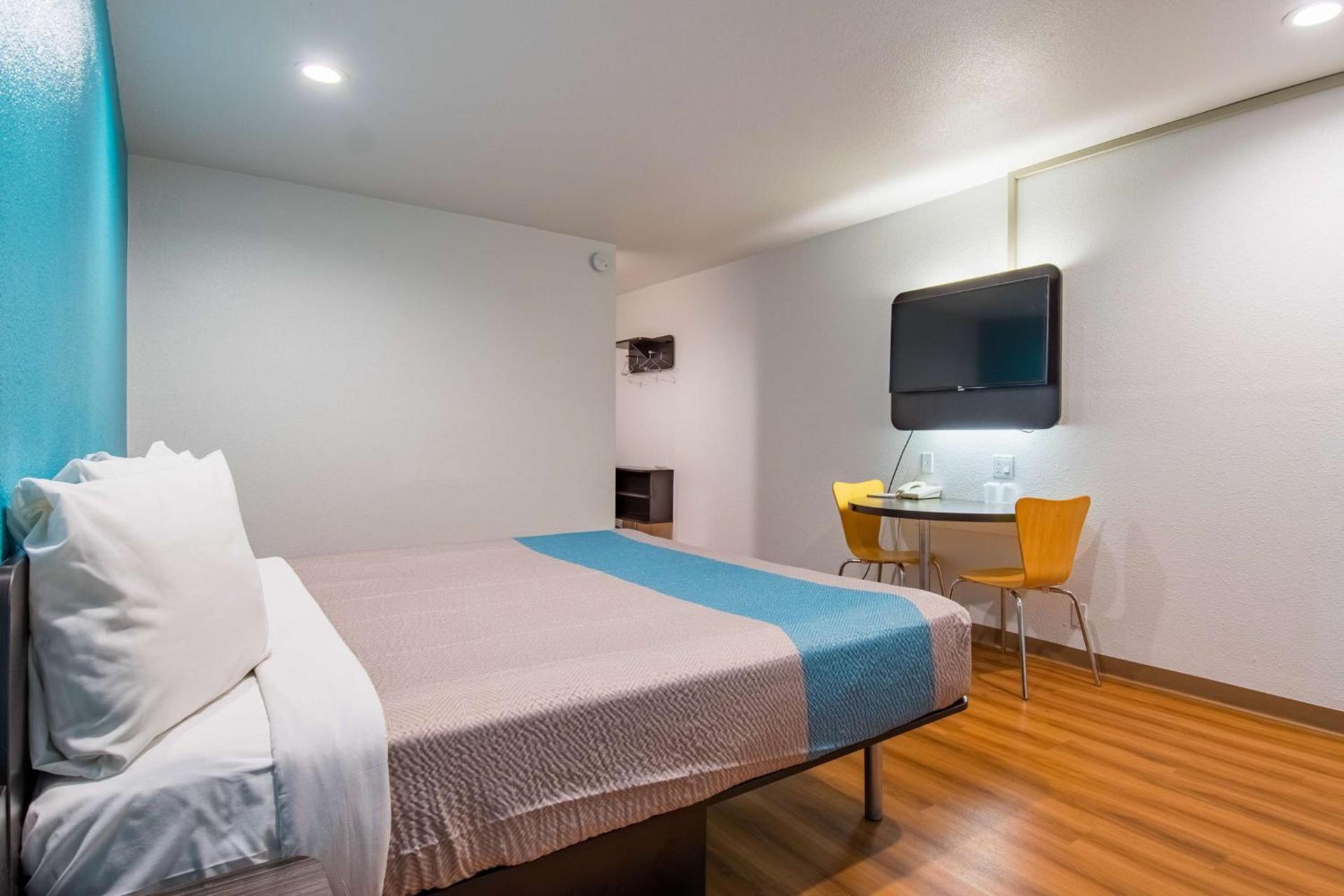Motel 6-San Bernardino, CA - Downtown photo 20