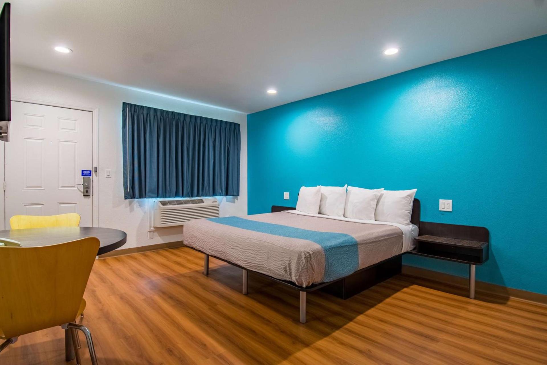 Motel 6-San Bernardino, CA - Downtown photo 22