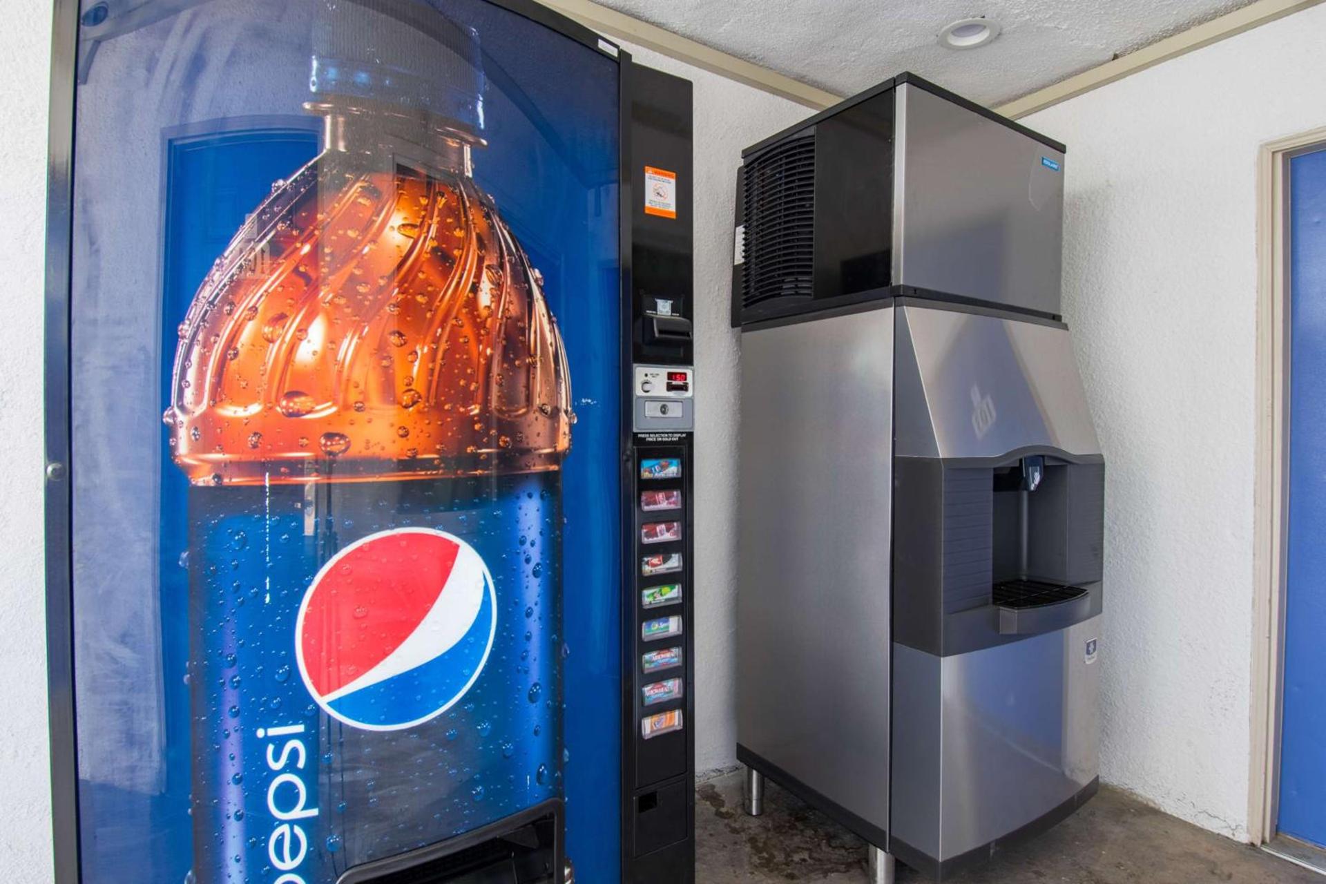 Motel 6-San Bernardino, CA - Downtown photo 30