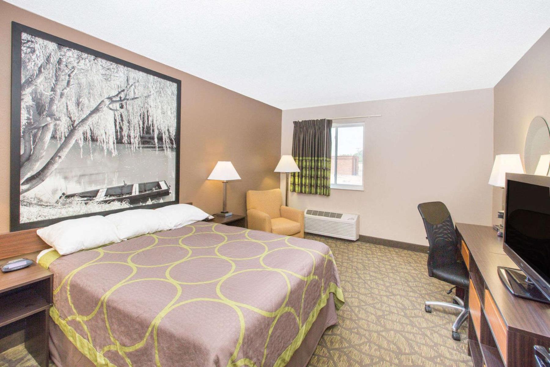 Super 8 by Wyndham Belleville photo 21
