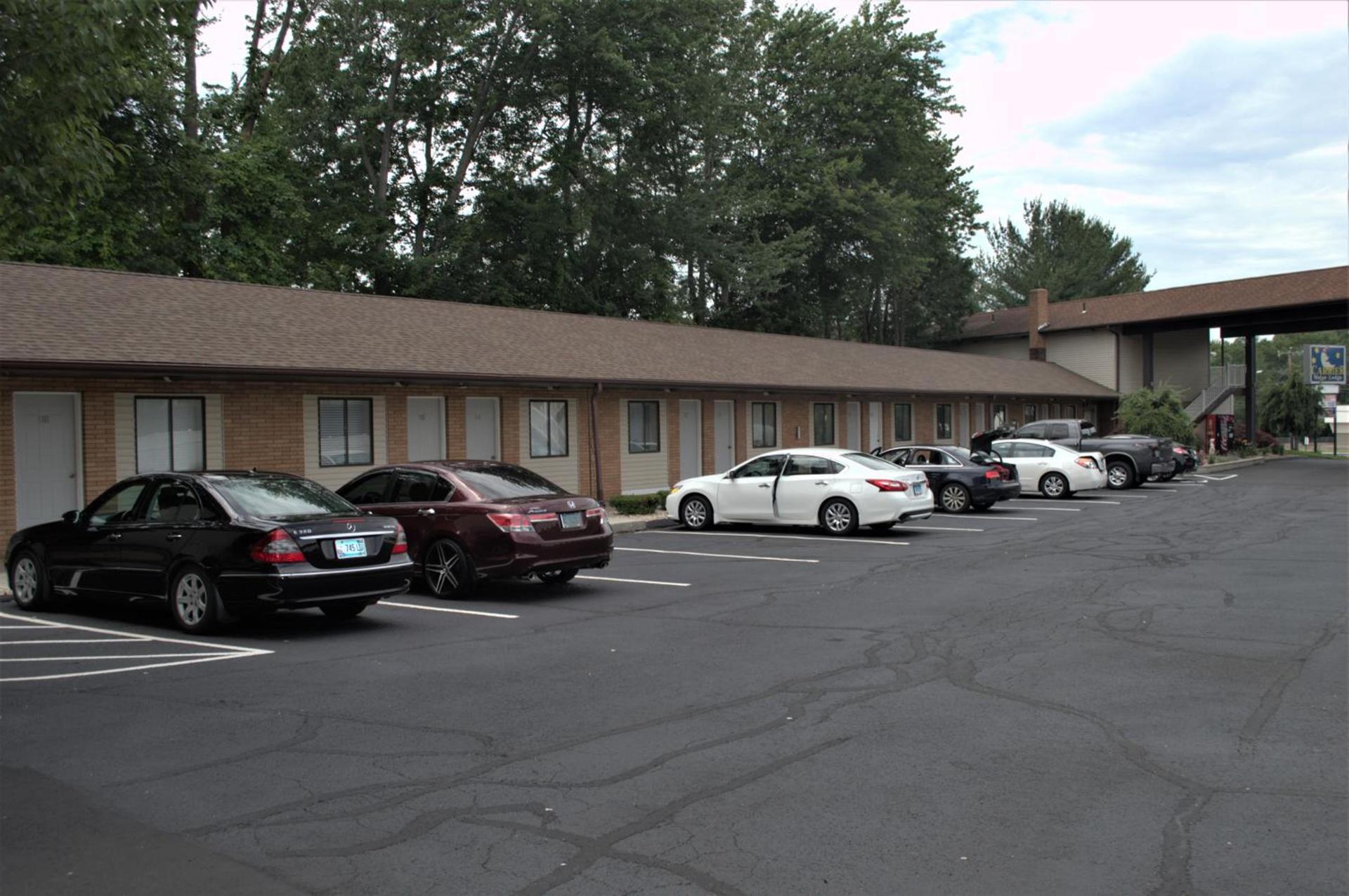 Carrier Motor Lodge photo 36
