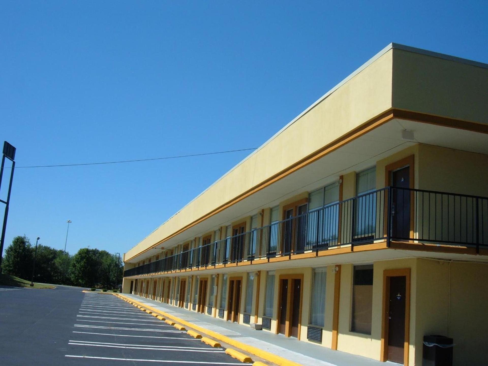 Days Inn by Wyndham Madison photo 26