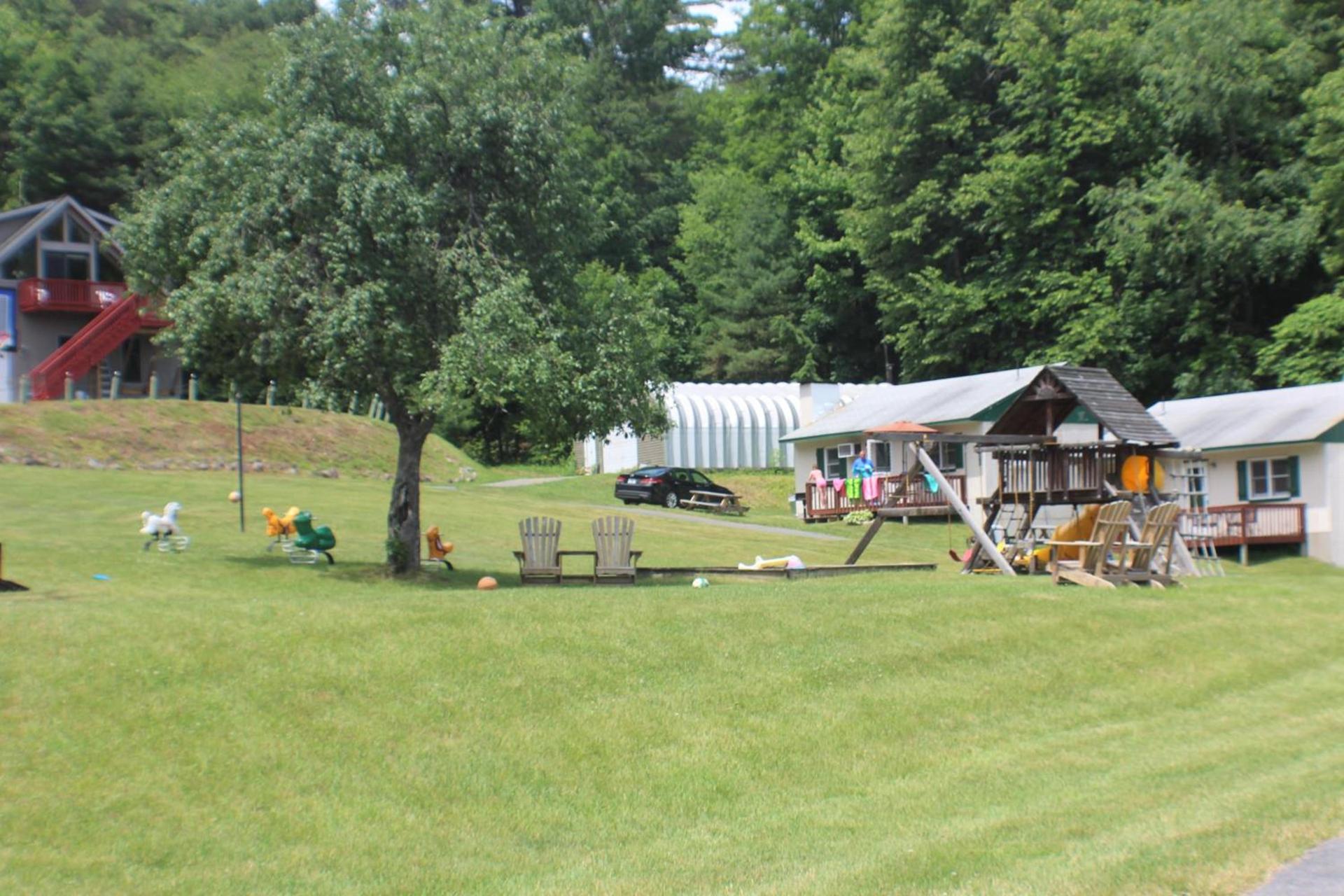 Hill View Motel and Cottages photo 26