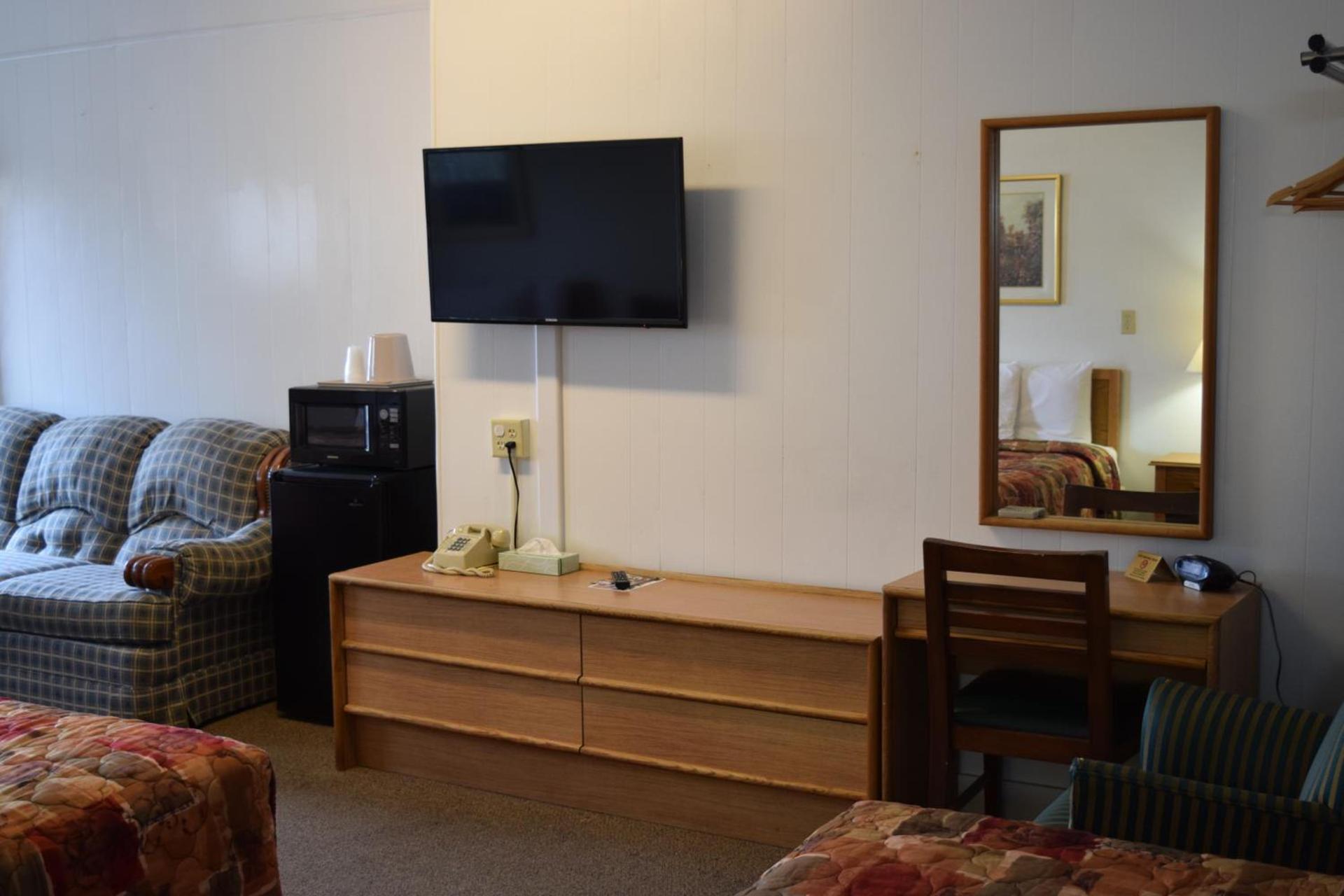 Economy Inn photo 7