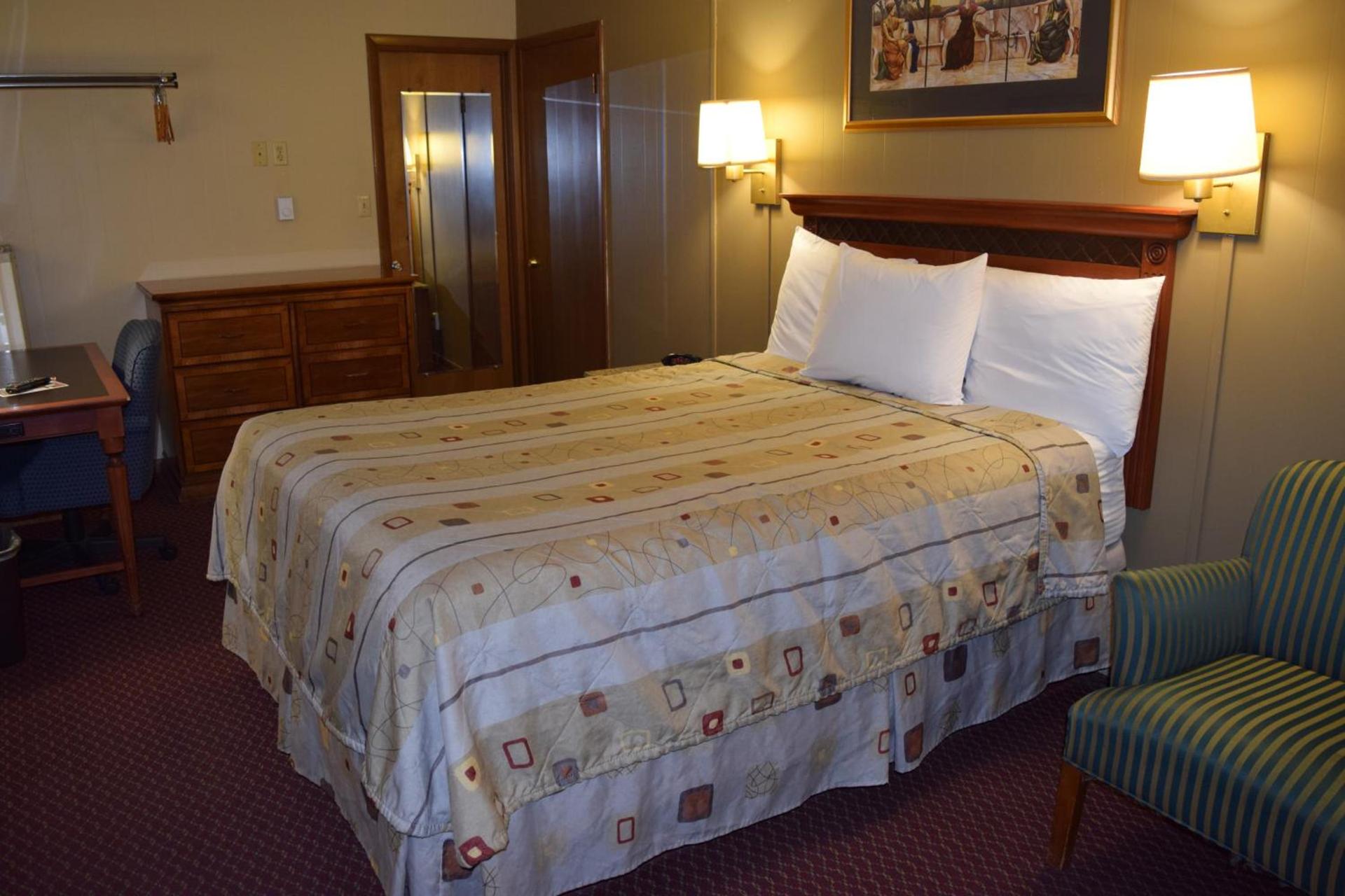 Economy Inn photo 9