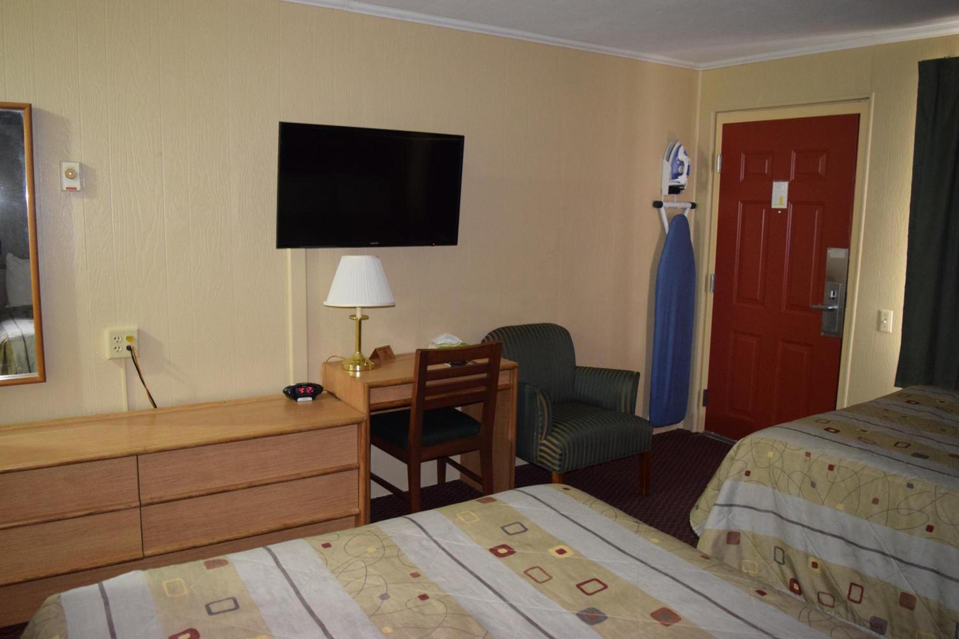 Economy Inn photo 13