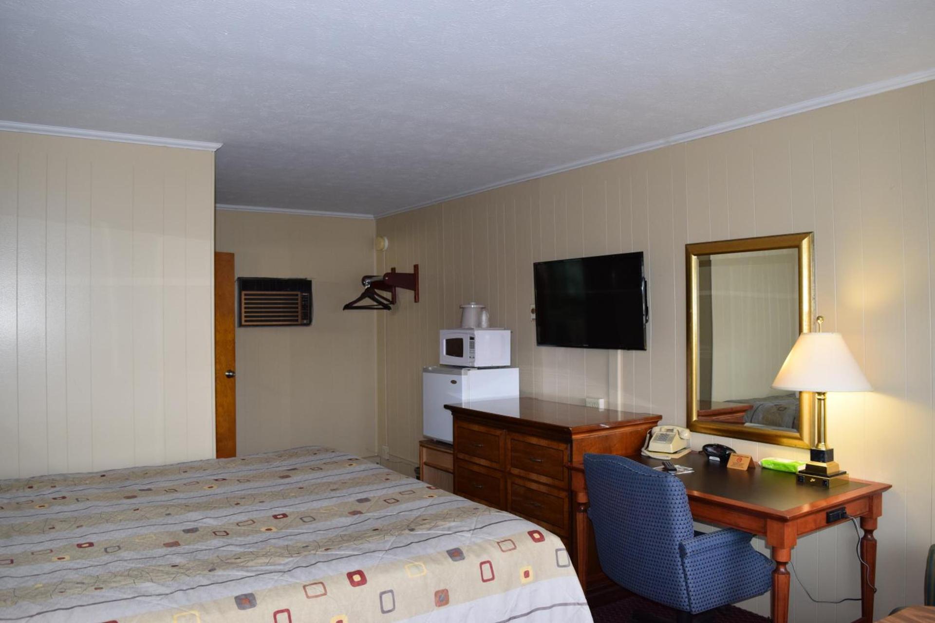 Economy Inn photo 24