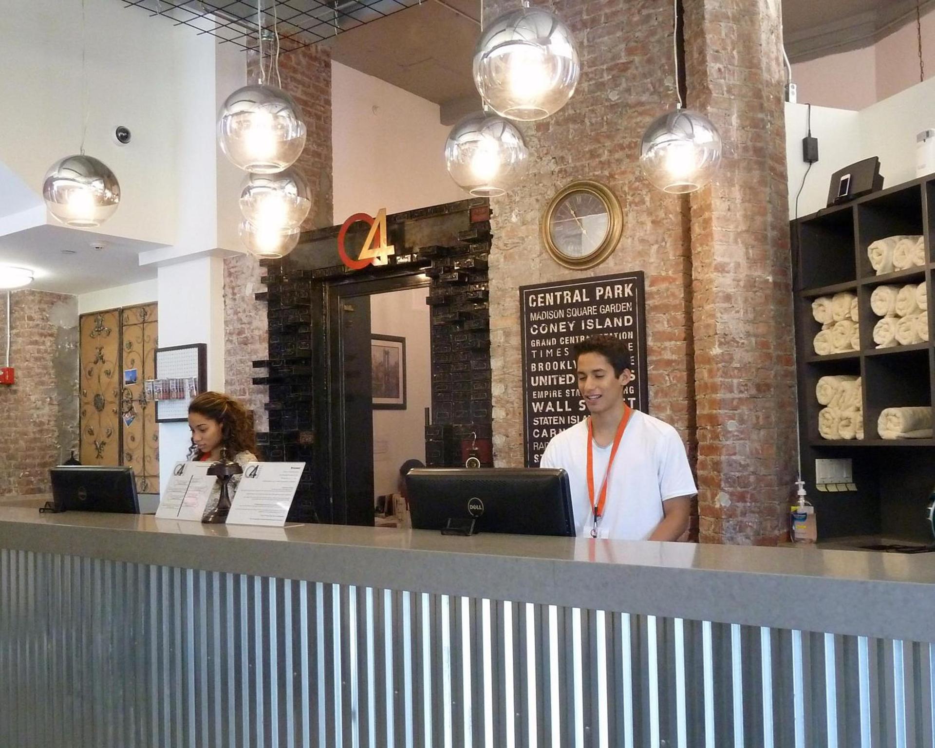 Q4 Hotel and Hostel photo 2