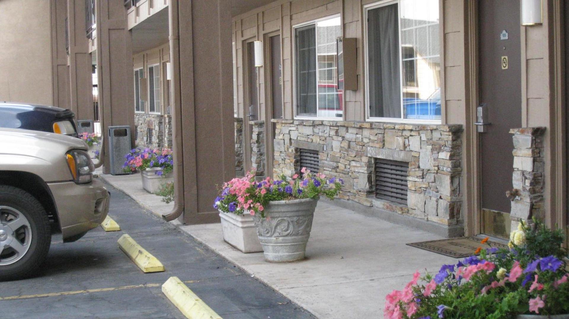 Discovery Inn photo 24