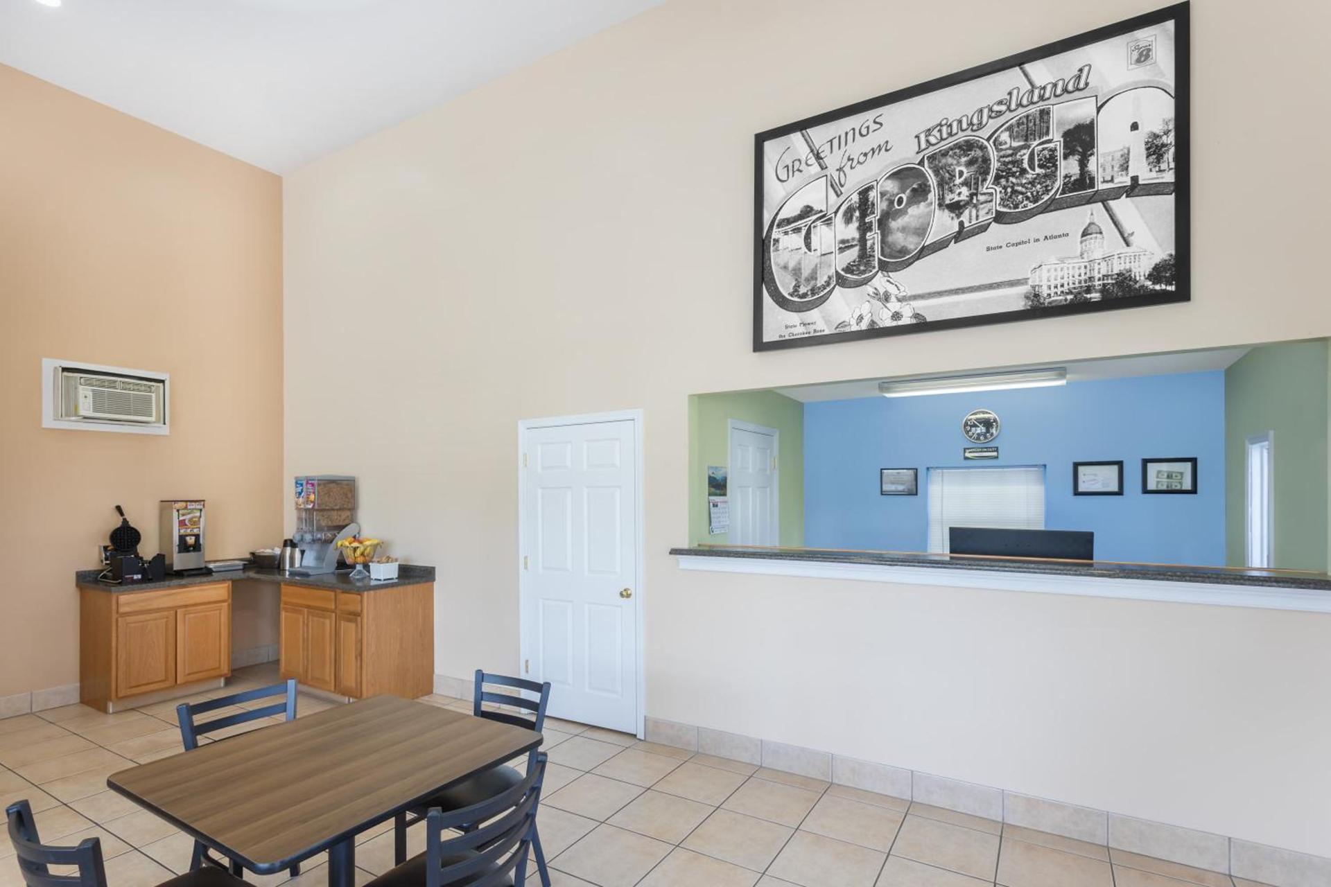 Super 8 By Wyndham Kingsland I-95 Naval Base Area photo 23