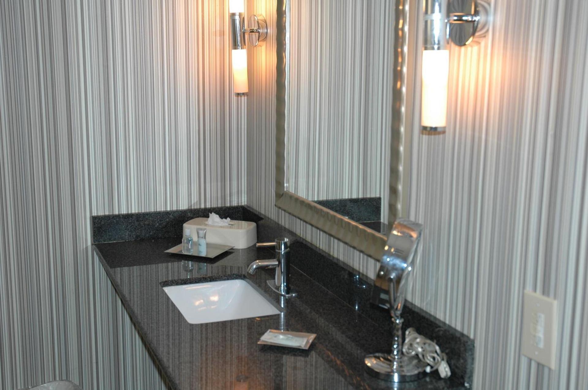 Wyndham Garden Norfolk Downtown photo 33