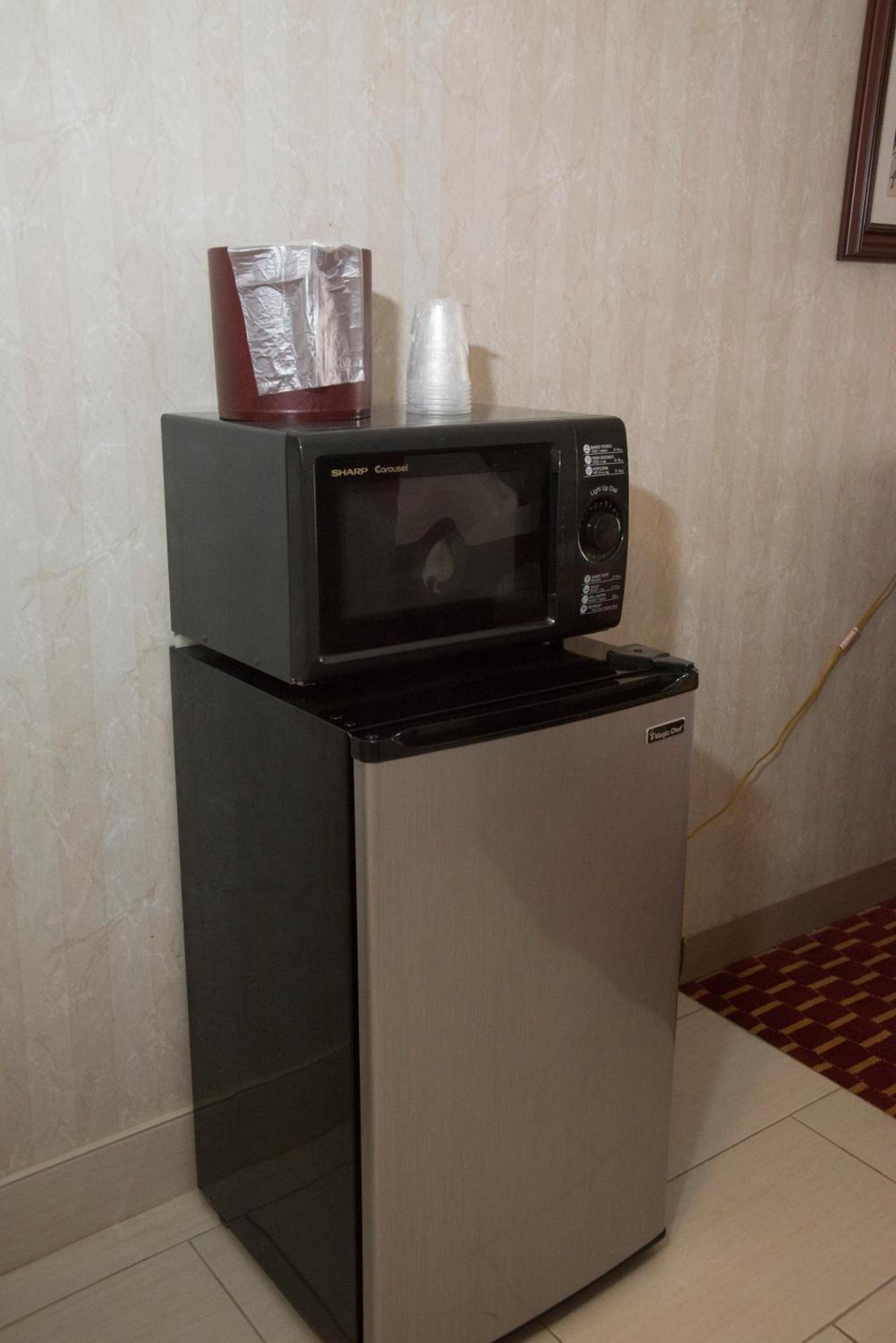 Hampton Falls Inn photo 32