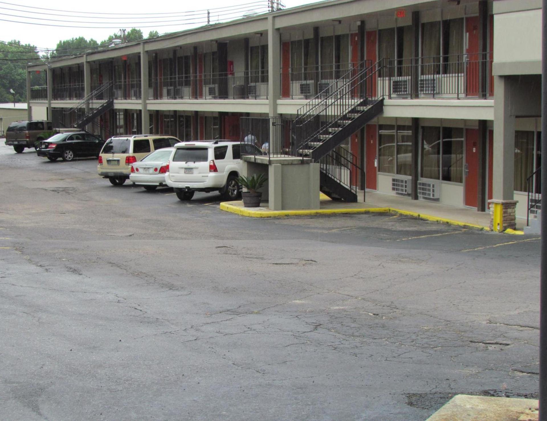 Red Carpet Inn - Augusta photo 7