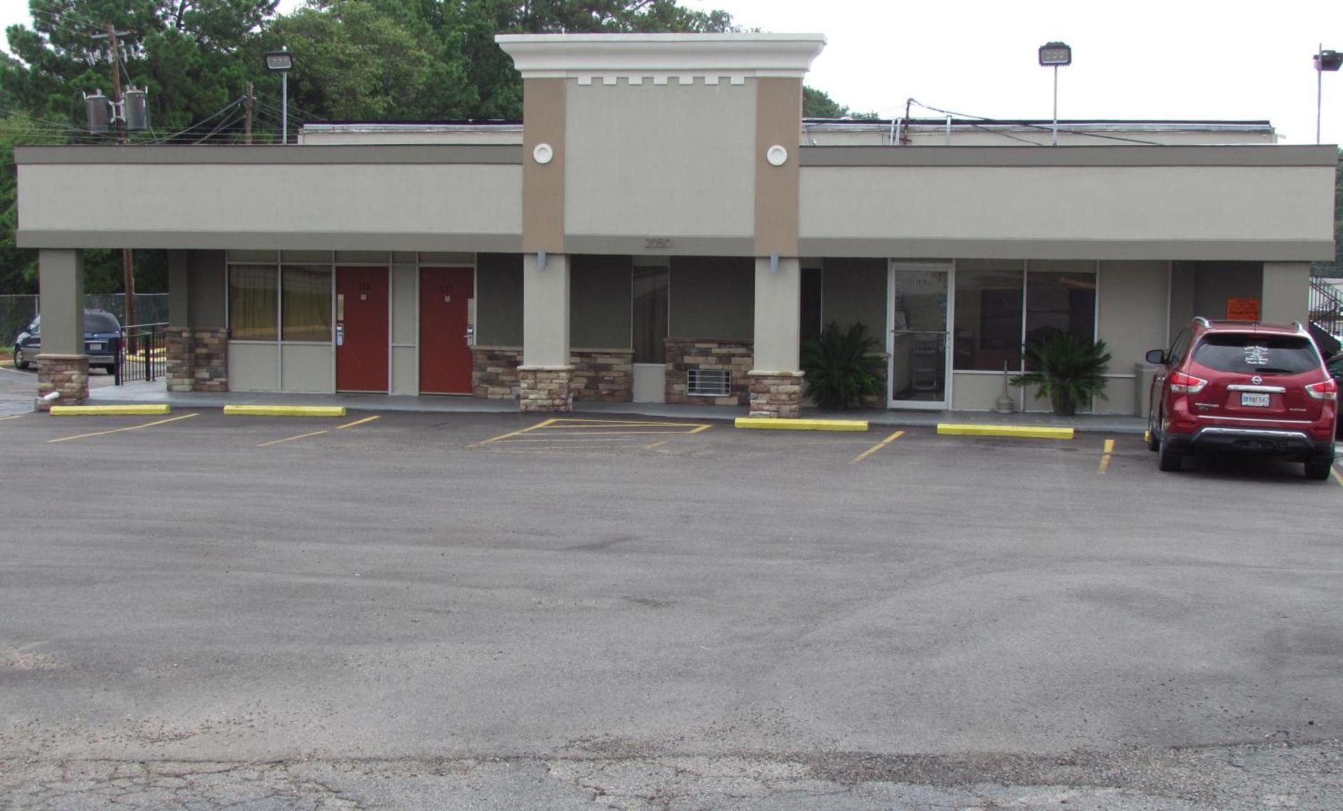 Red Carpet Inn - Augusta photo 3