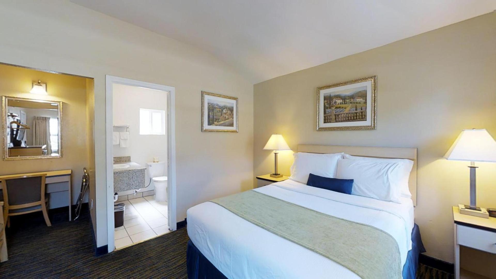 Napa Discovery Inn photo 9