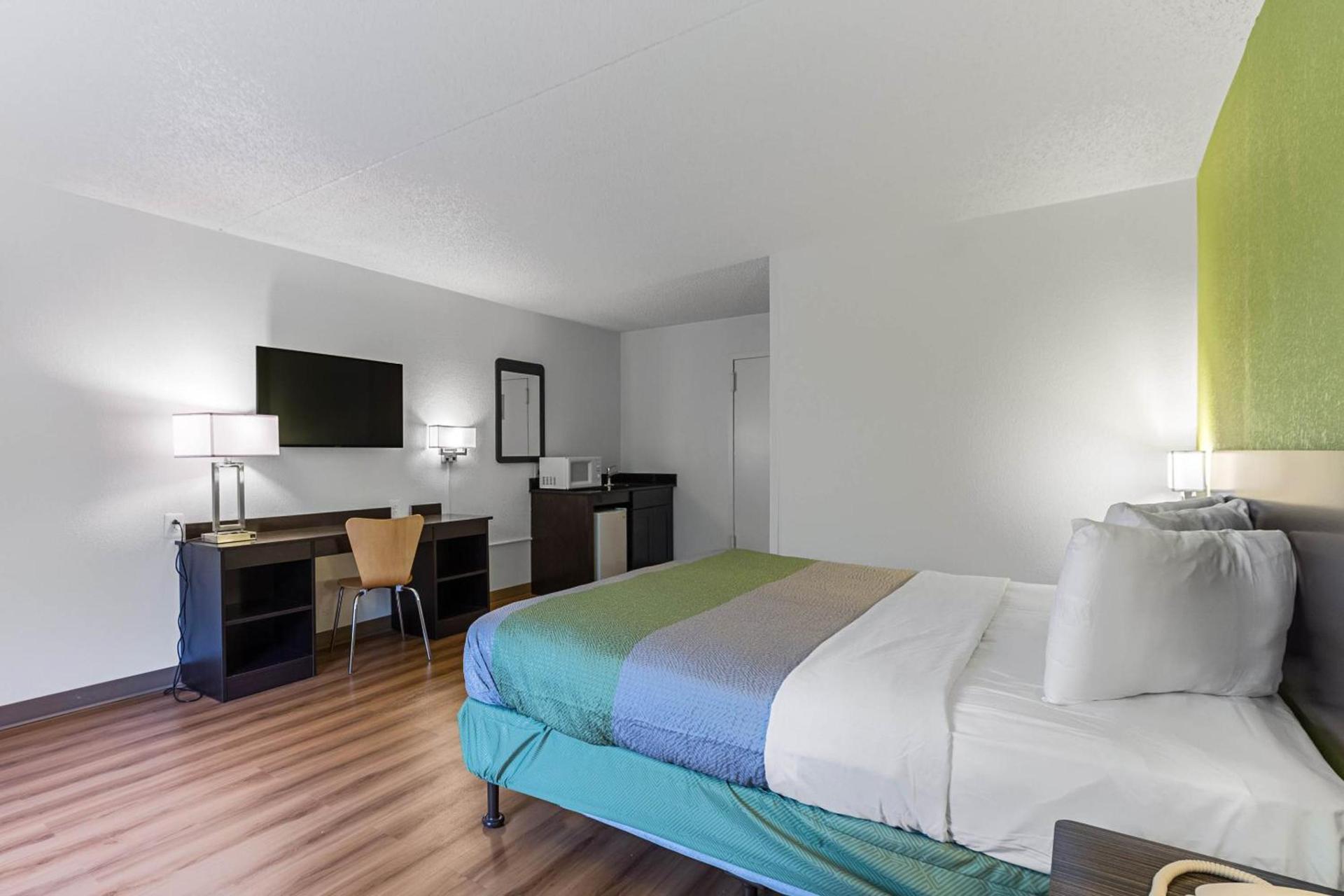 Motel 6-Warminster, PA photo 49
