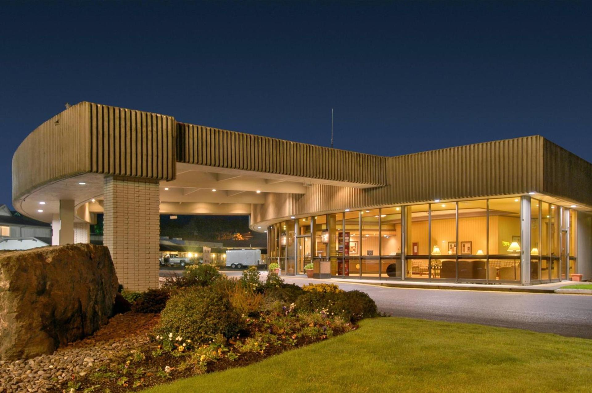 Red Lion Hotel Coos Bay photo 3