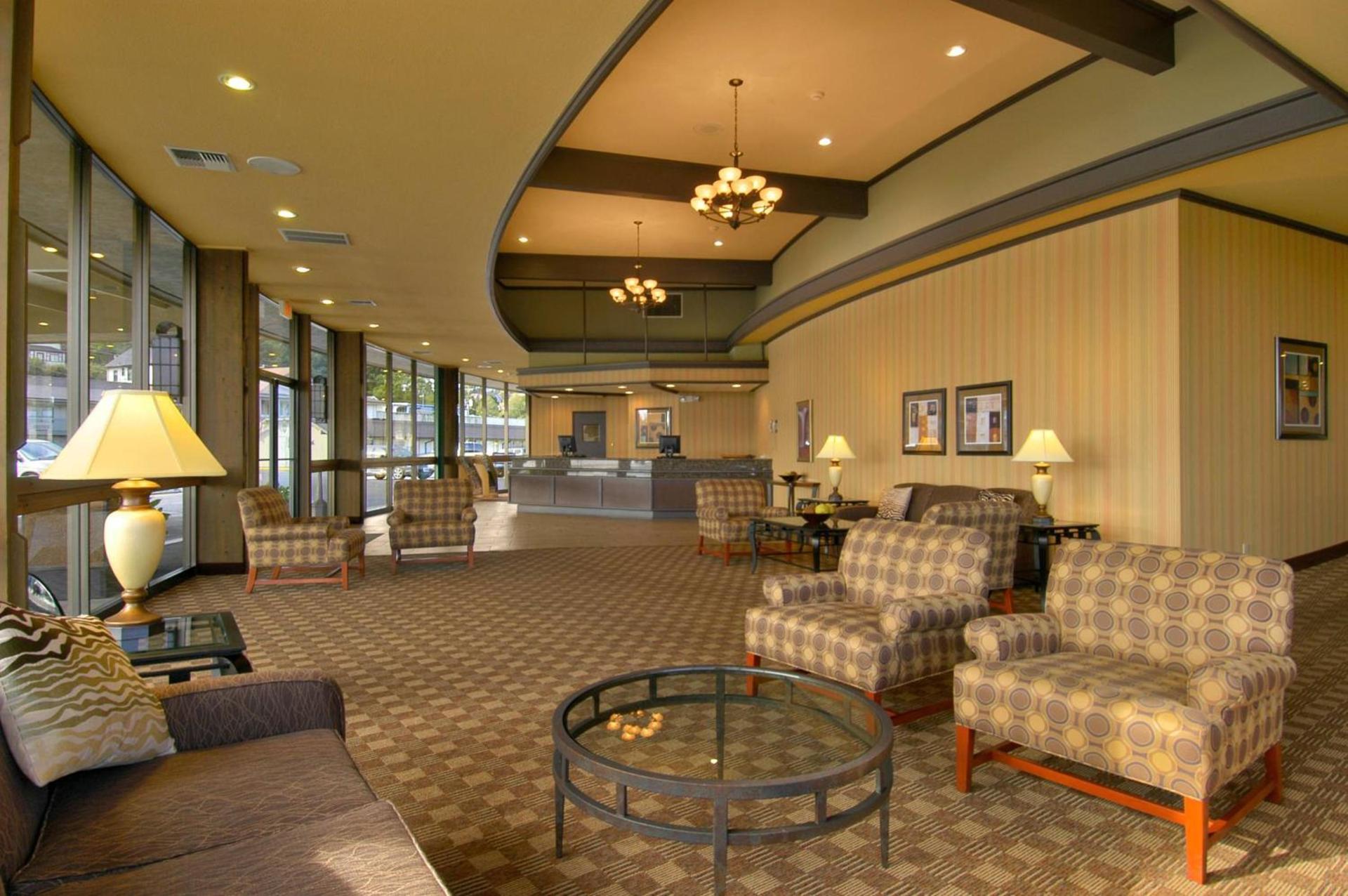Red Lion Hotel Coos Bay photo 6