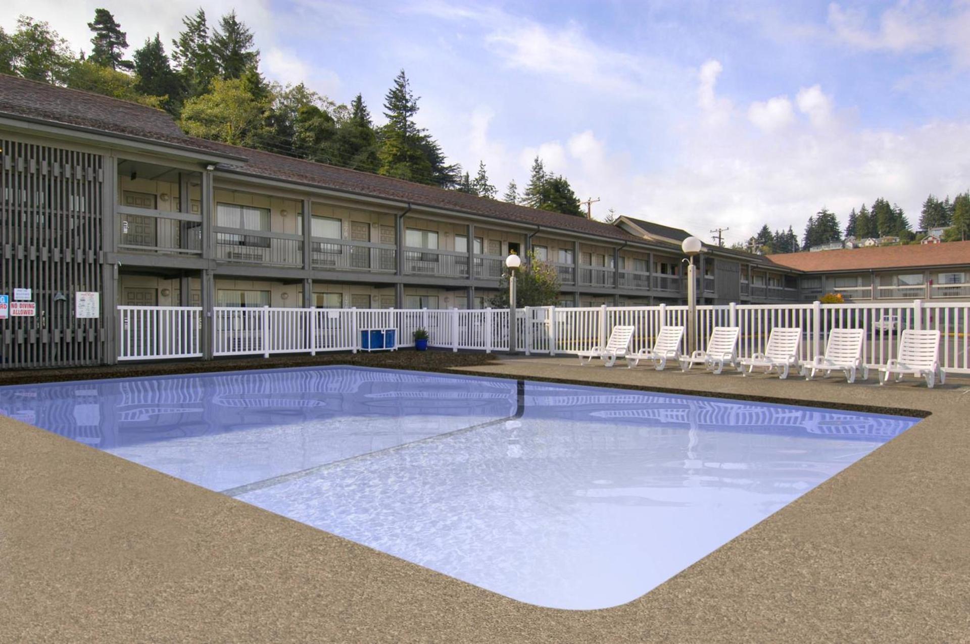 Red Lion Hotel Coos Bay photo 13