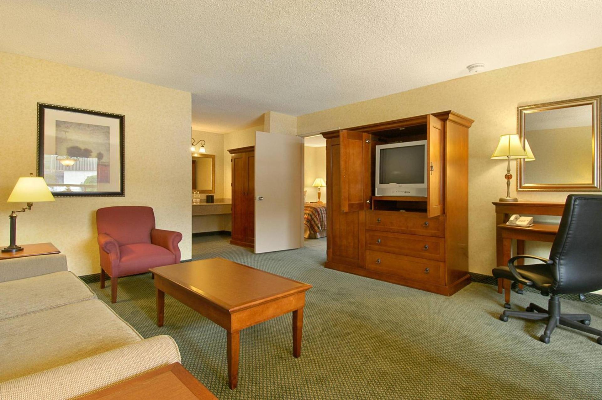 Red Lion Hotel Coos Bay photo 8