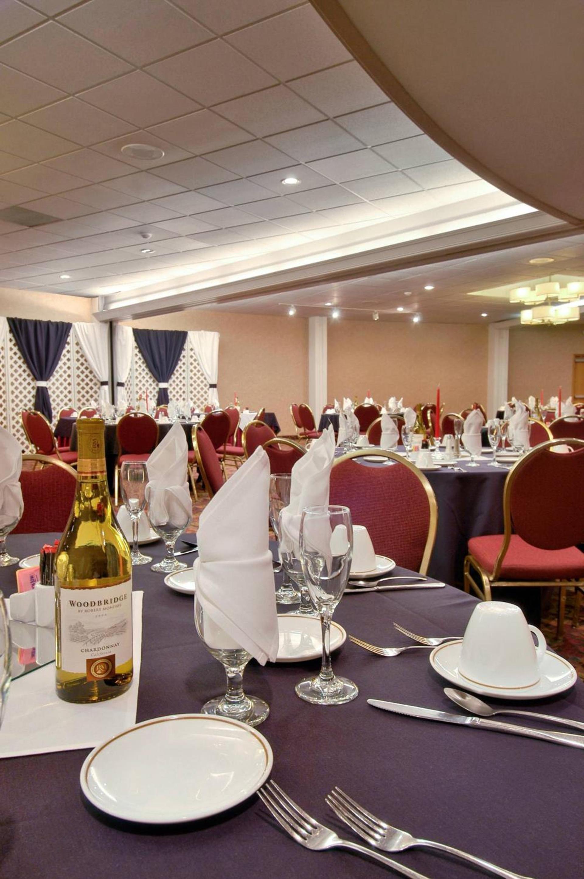 Red Lion Hotel Coos Bay photo 15