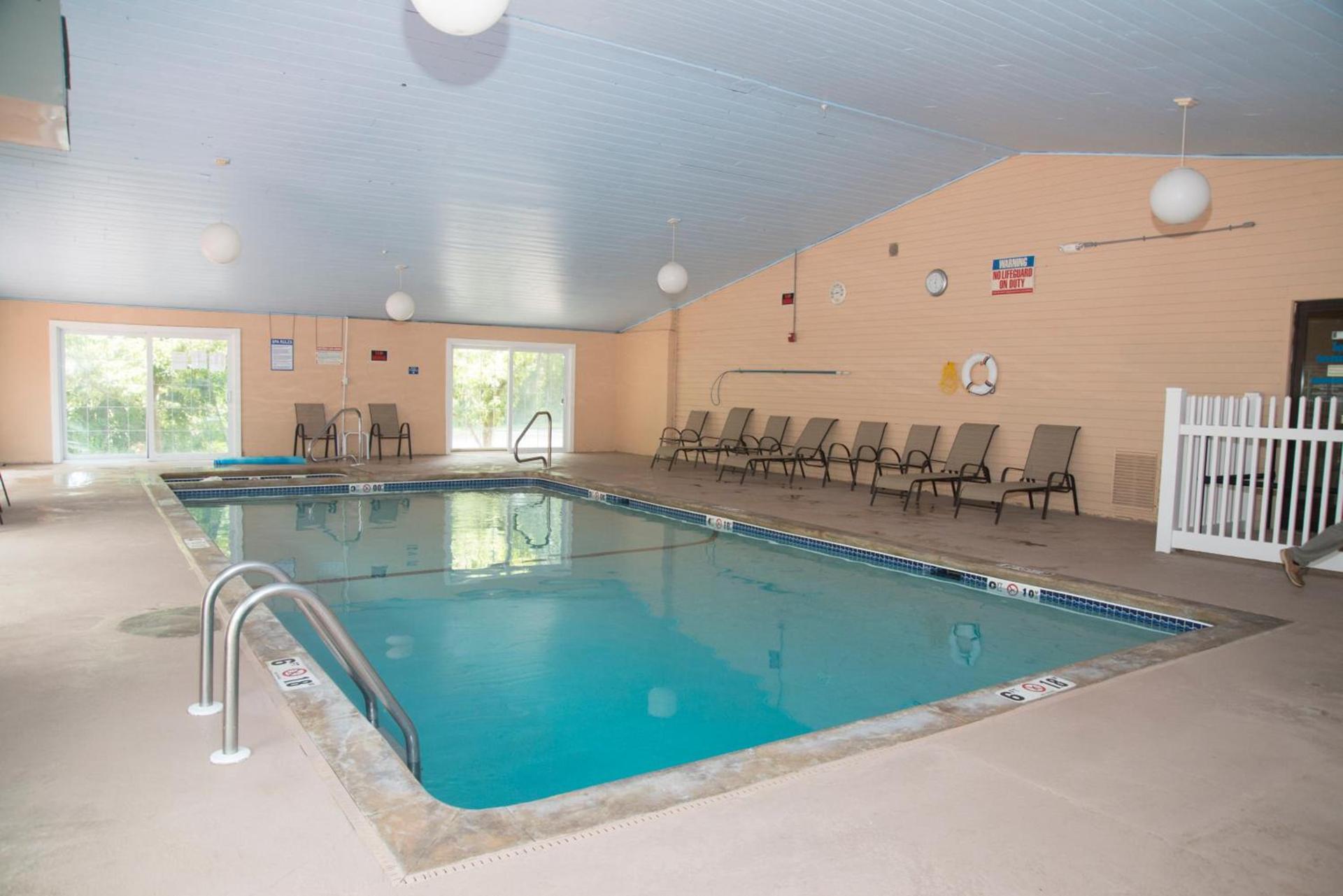 Hampton Falls Inn photo 8