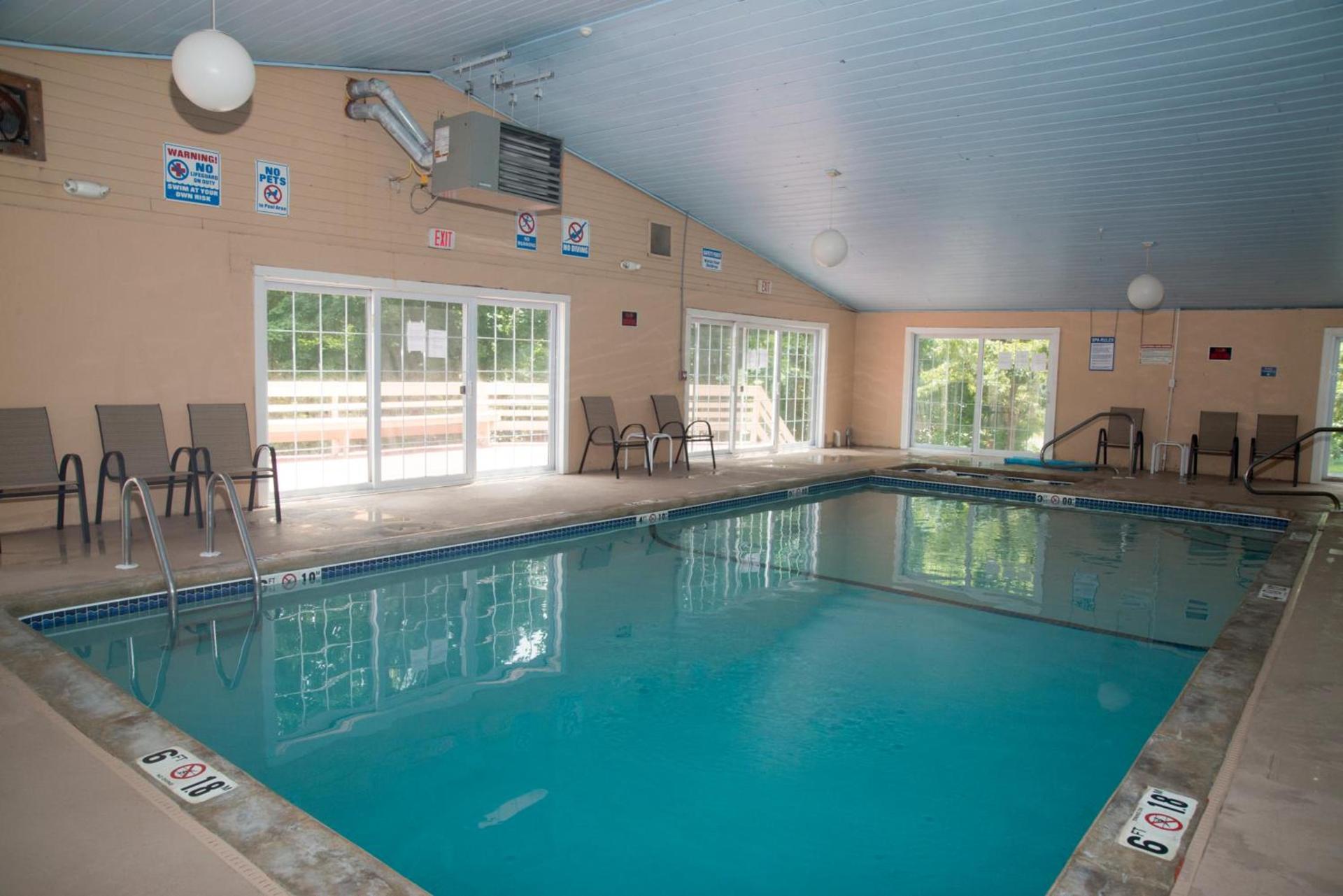 Hampton Falls Inn photo 10