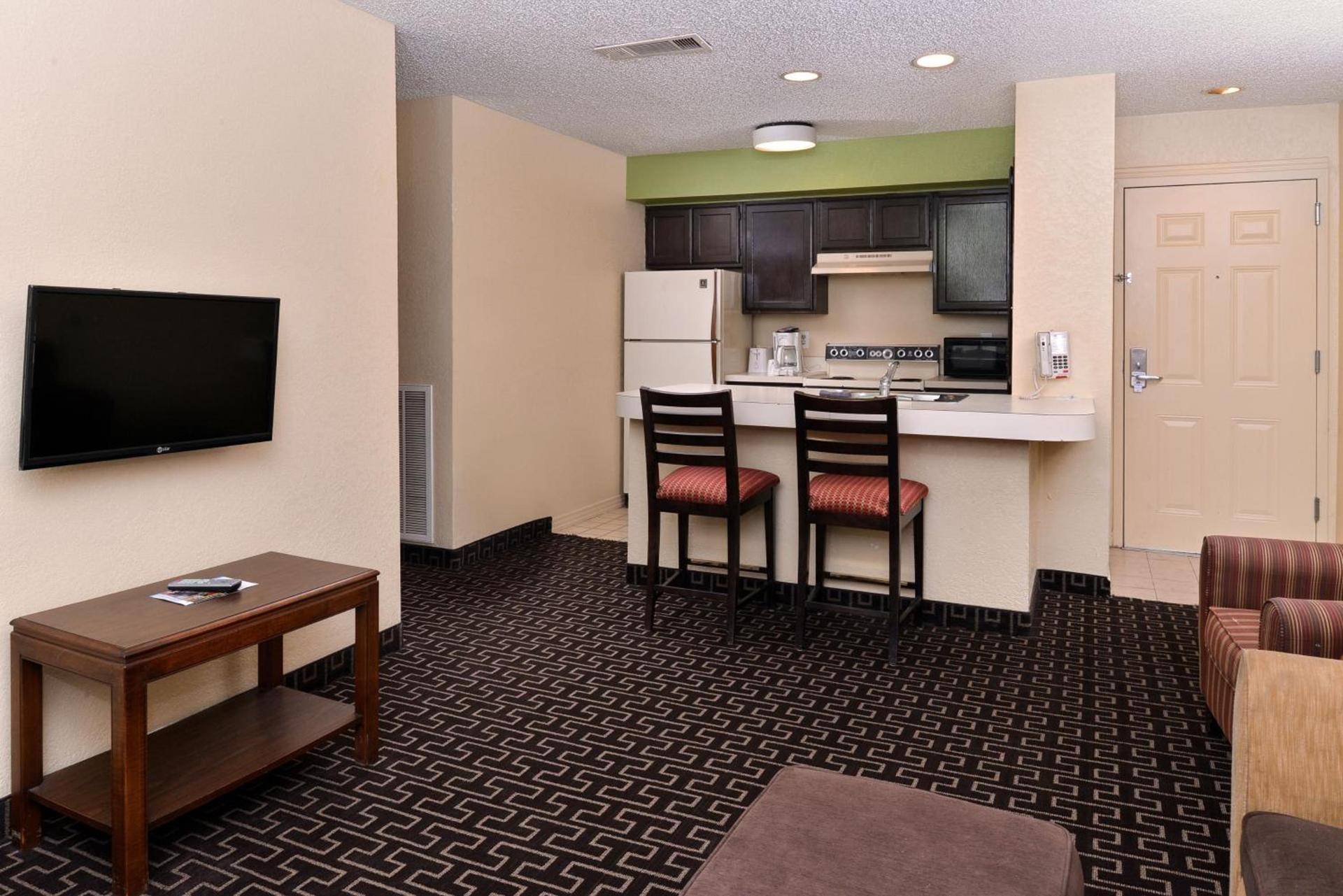 Americas Best Value Inn & Suites Extended Stay - Tulsa photo 21