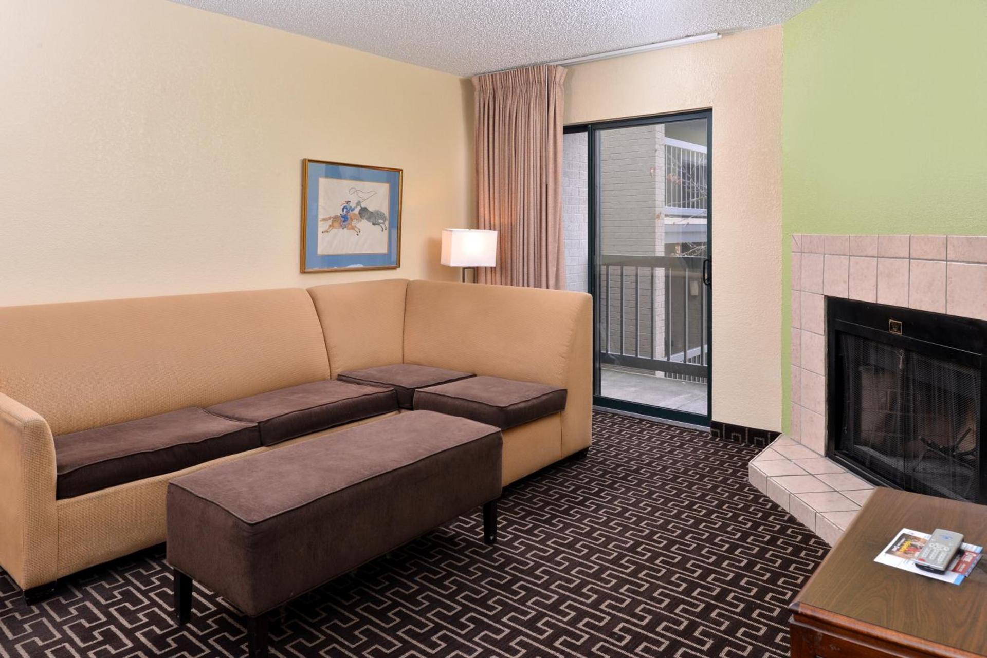 Americas Best Value Inn & Suites Extended Stay - Tulsa photo 22