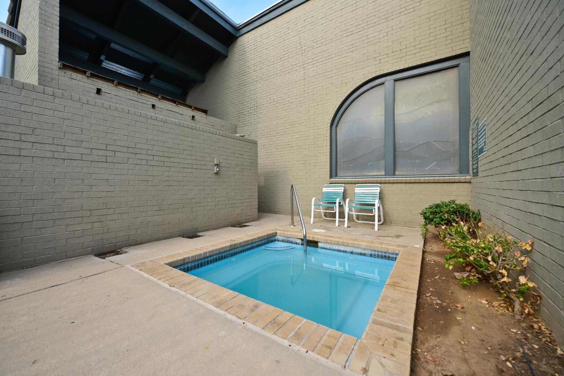 Americas Best Value Inn & Suites Extended Stay - Tulsa photo 11
