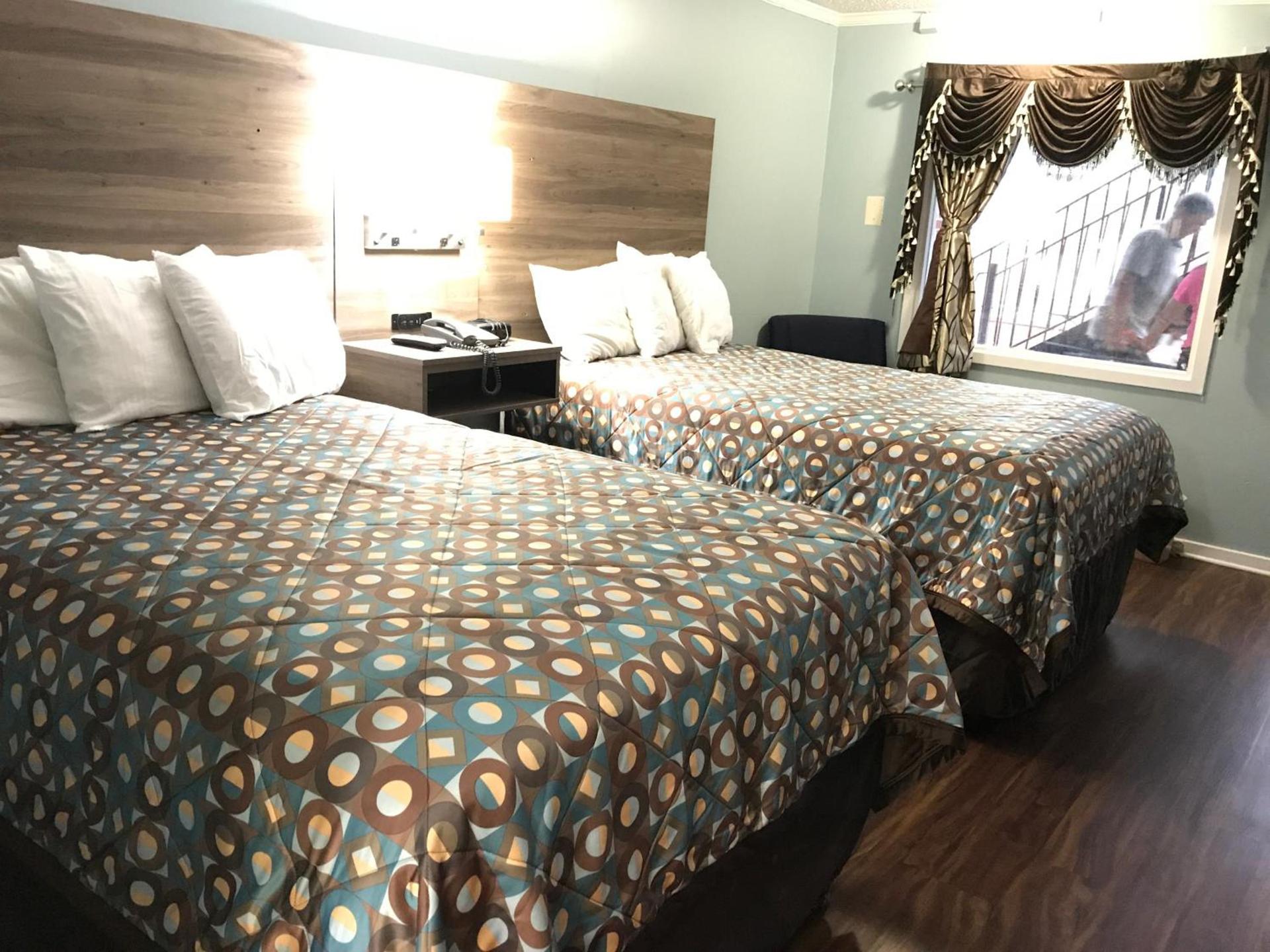 Winton Inn & Suites photo 29