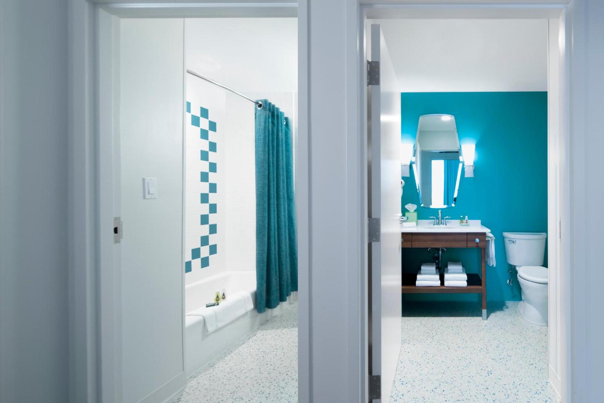 Universal's Cabana Bay Beach Resort photo 8