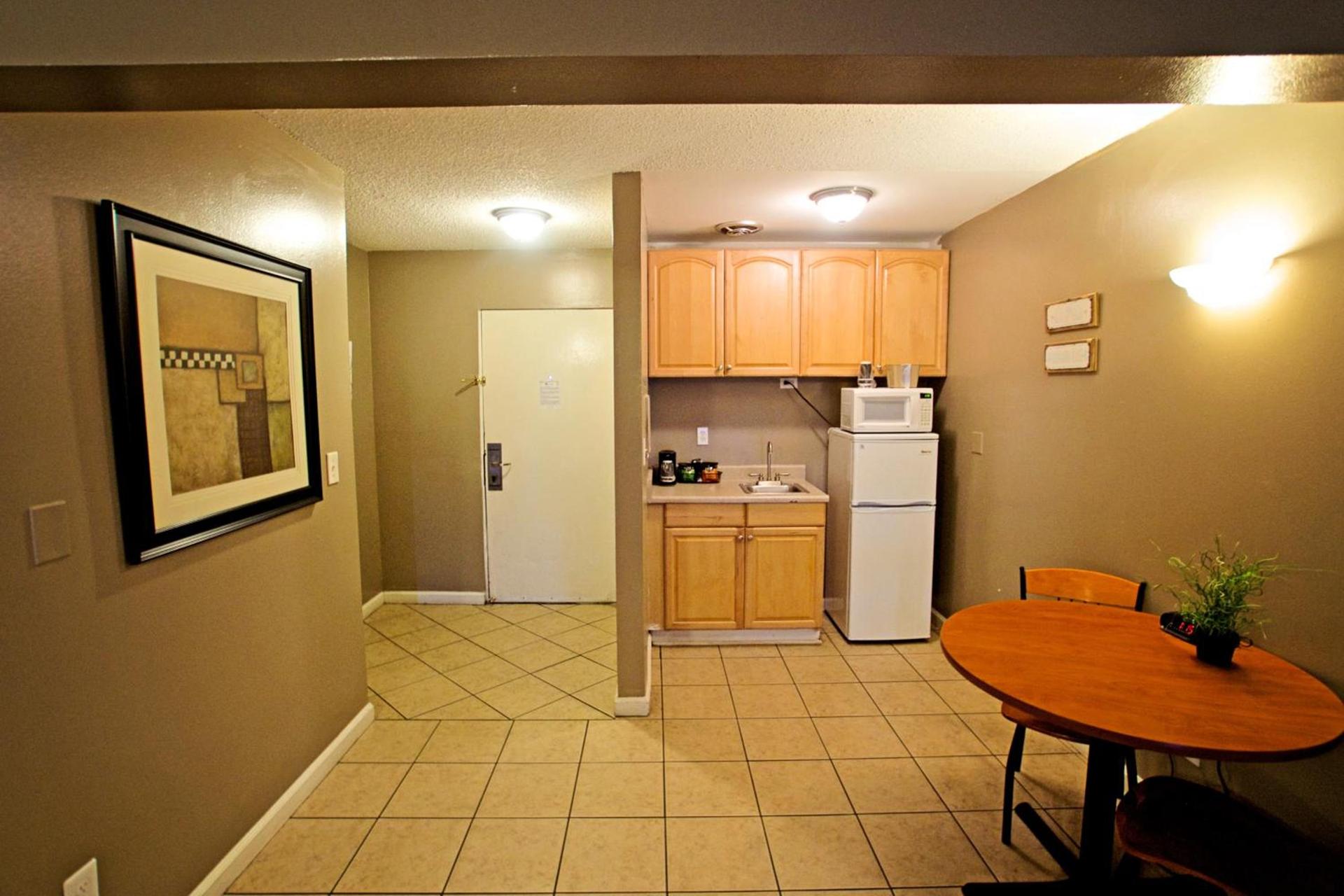 Ocean Villa Inn photo 41