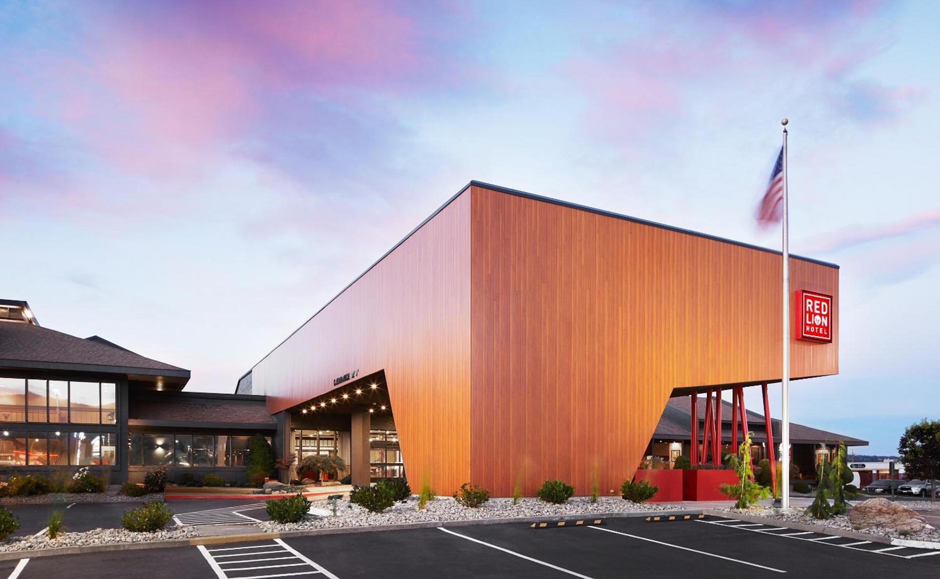 Red Lion Hotel Wenatchee City Center — hotel in Wenatchee